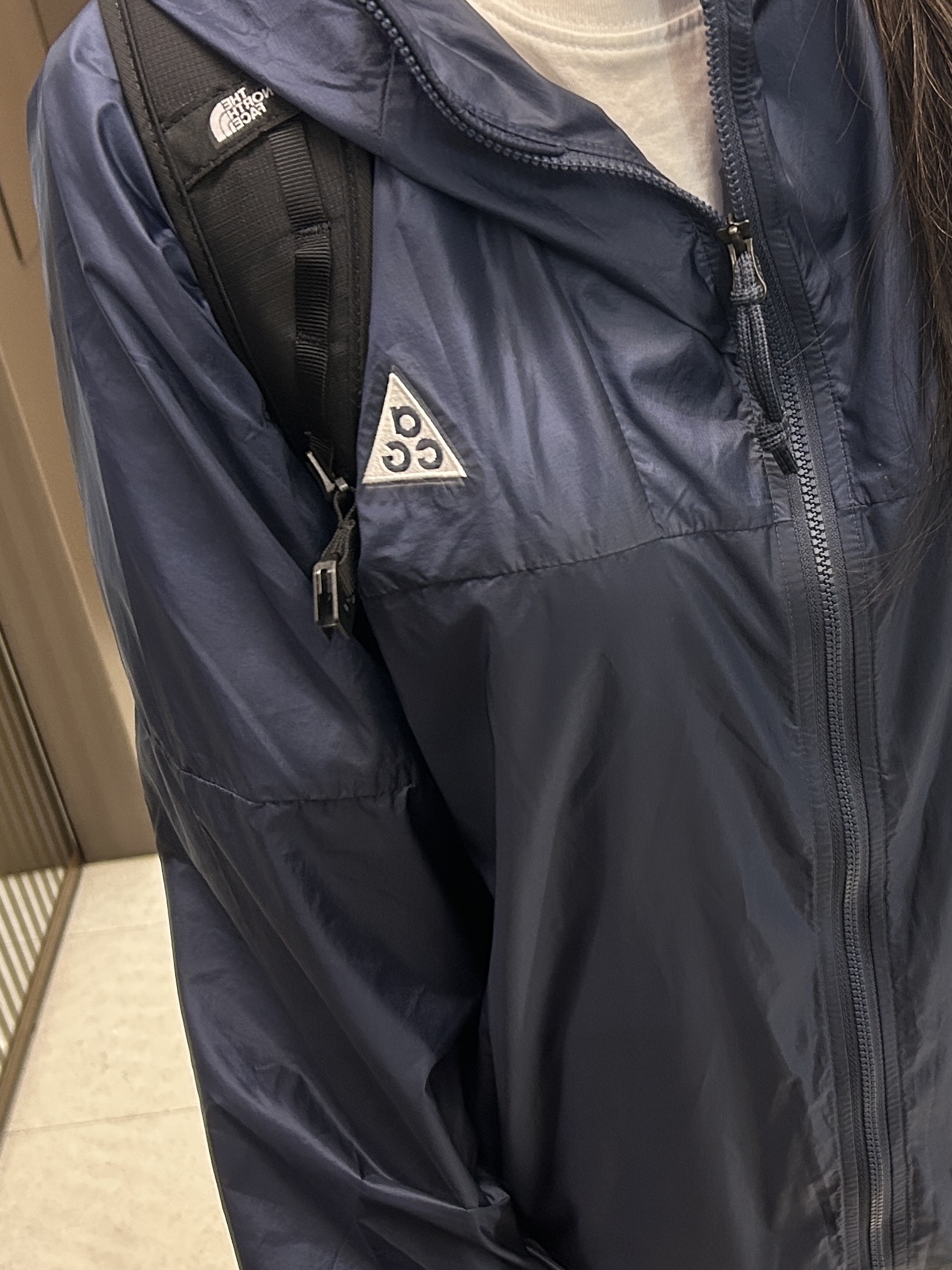 Nike ACG Windproof Cinder Cone Jacket Thunder Blue - Asia, The North Face Stream 20 Black - 26SS 착용 스타일
