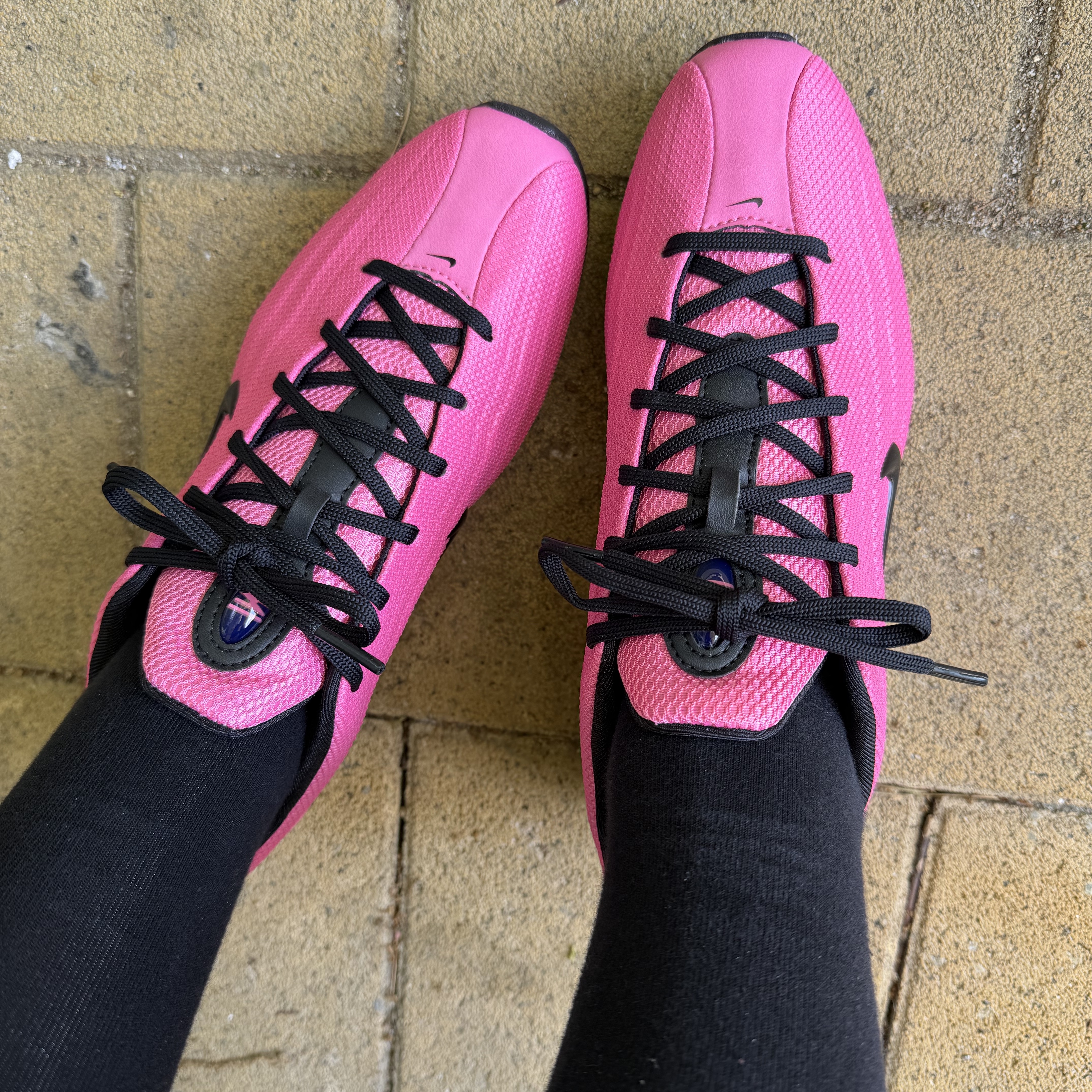 (W) Nike Shox Z Pinksicle Black 착용 스타일 - 2