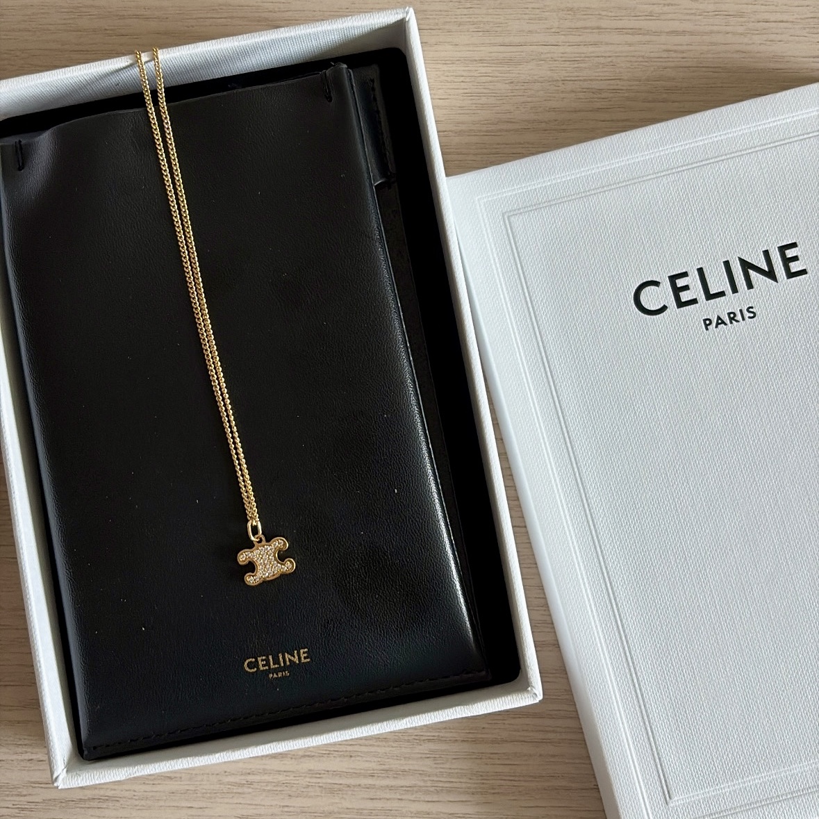 (W) Celine Triomphe Rhinestone Necklace in Brass with Gold Finish and Crystals Gold 착용 스타일