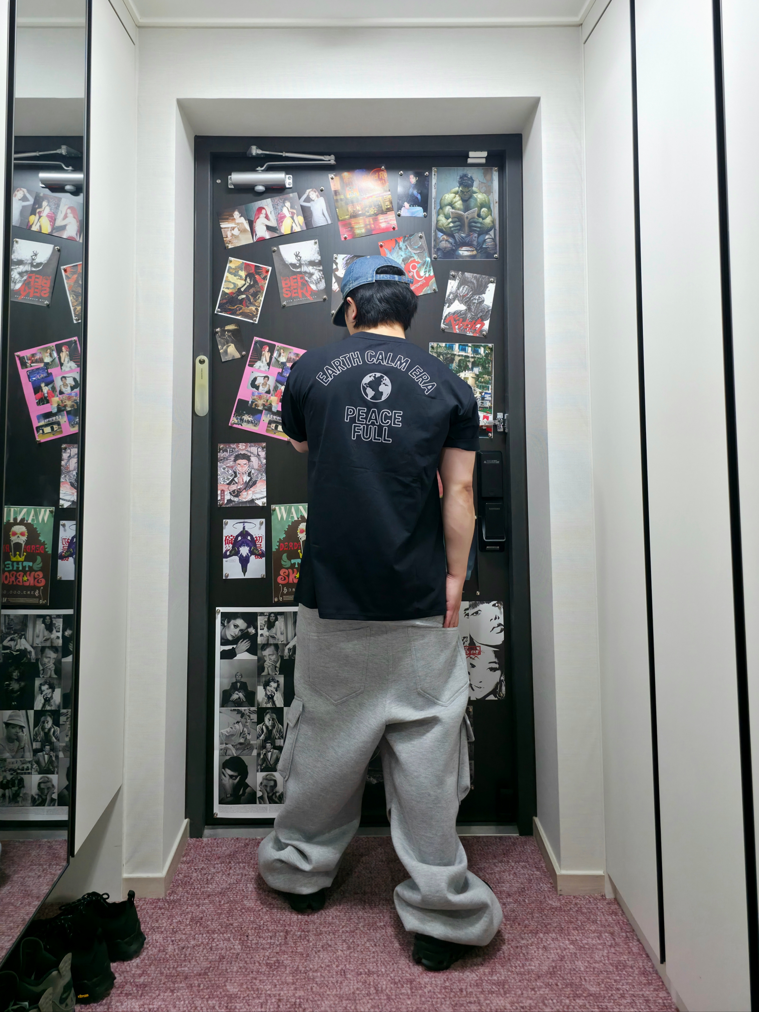 On Running x Post Archive Faction (Paf) Cloudmonster Hyper Black, Kamien Balloon Cargo Sweatpants Melange Gray 착용 스타일 - 2