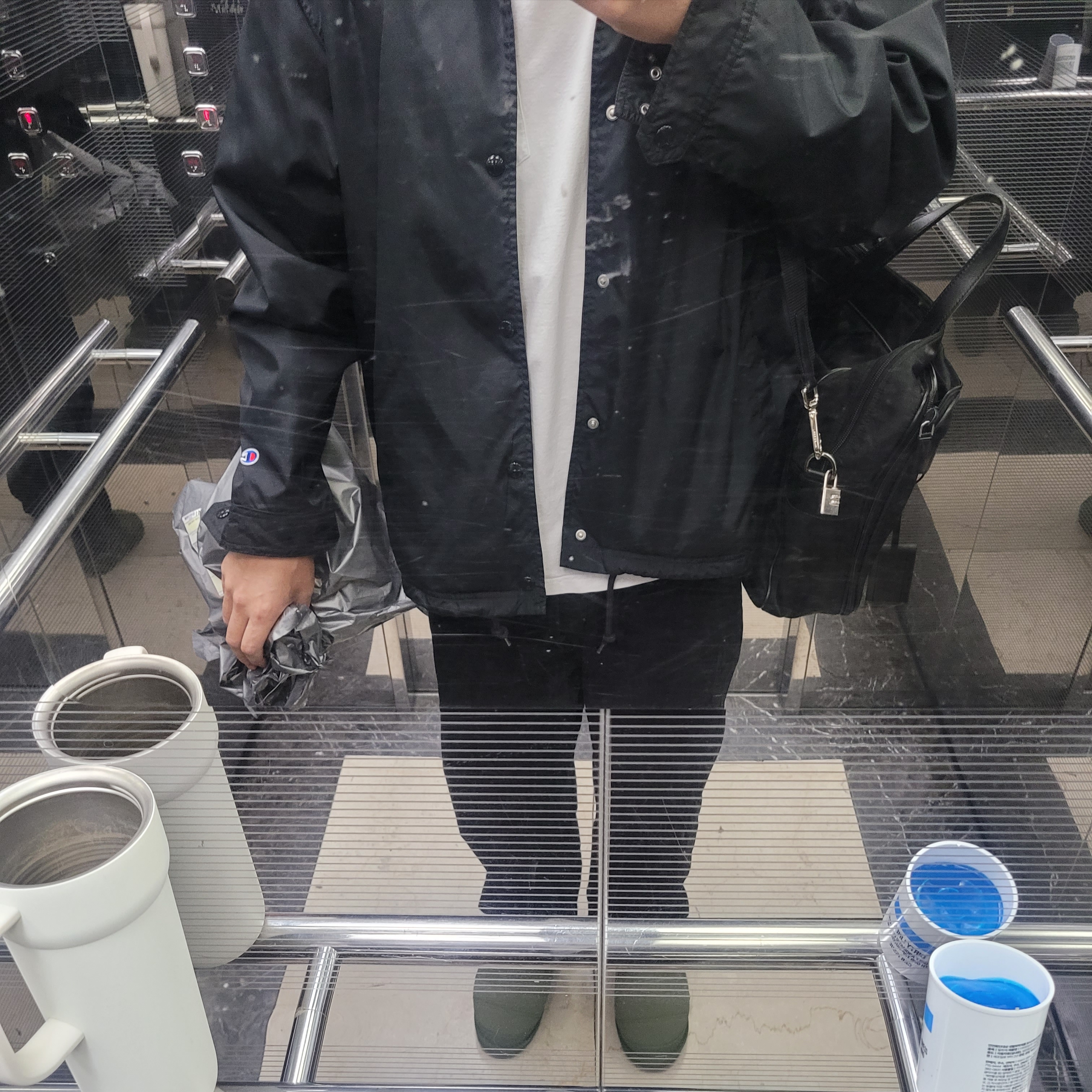Supreme x Champion Coaches Jacket Black - 24SS 착용 스타일