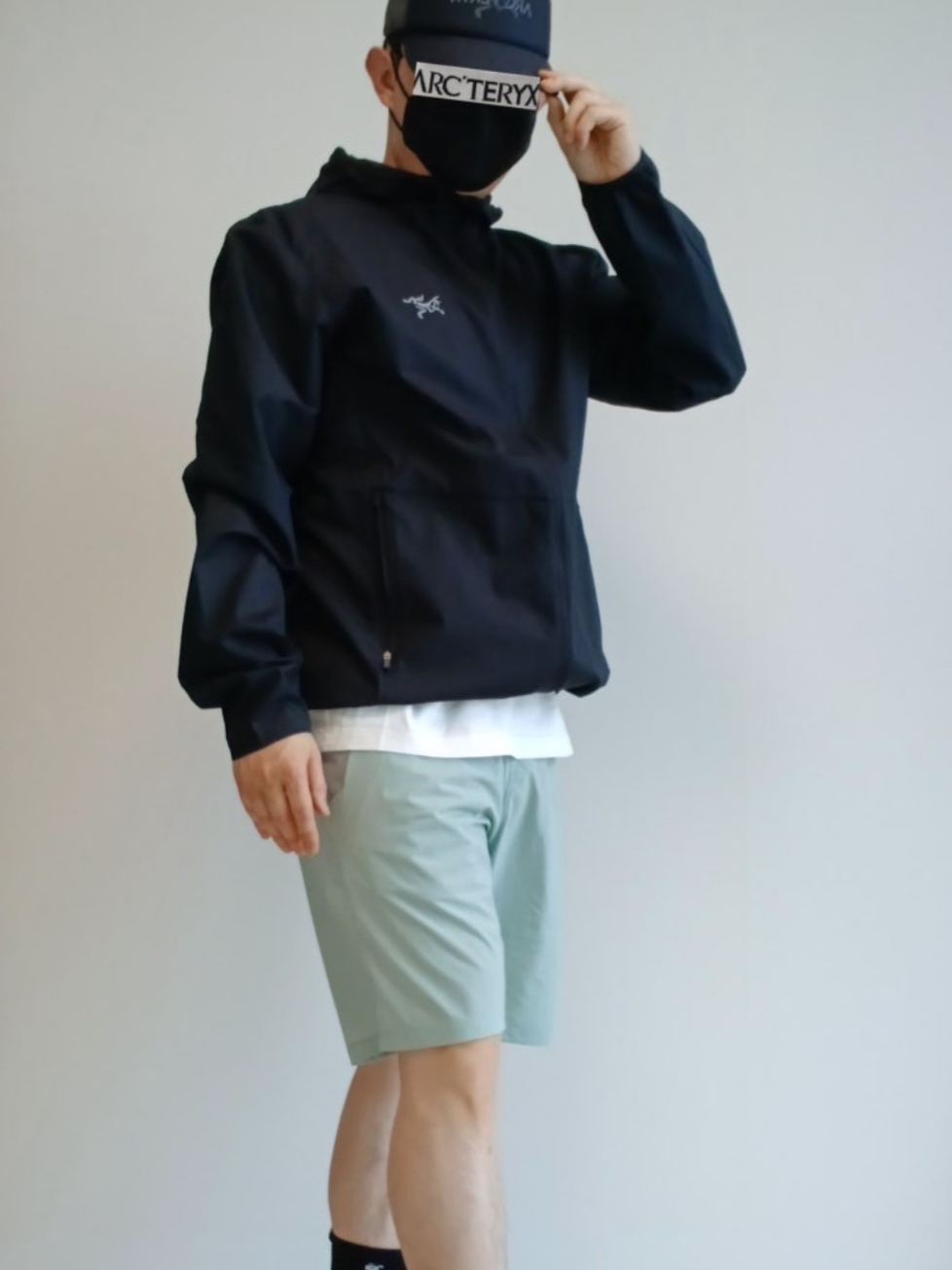 Arc'teryx Incendo Airshell Hoody Black, Arc'teryx Incendo Pants Black 착용 스타일 - 6
