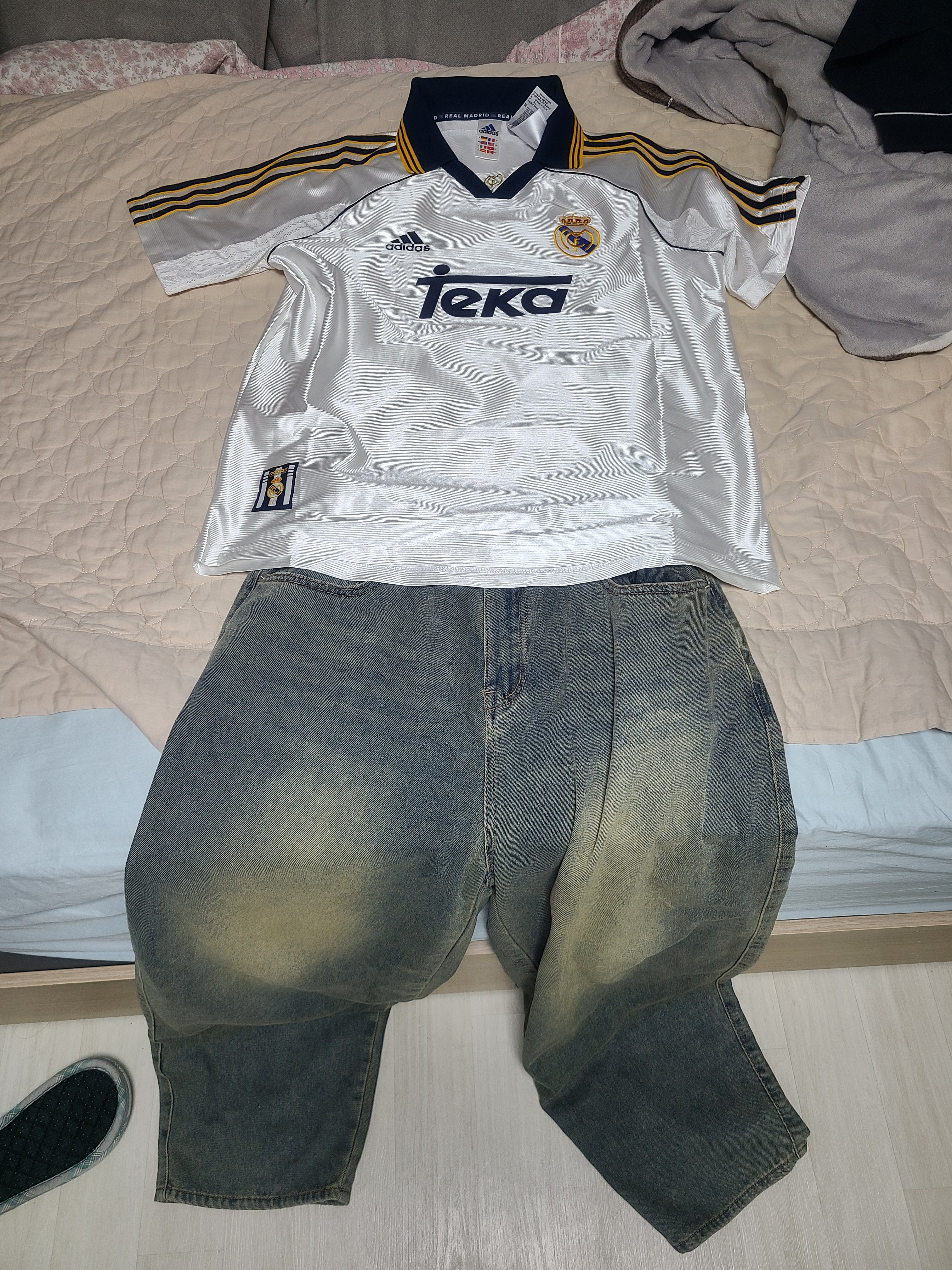 Adidas Real Madrid 99/00 Home Jersey White - KR Sizing (Non Marking Ver.) 착용 스타일