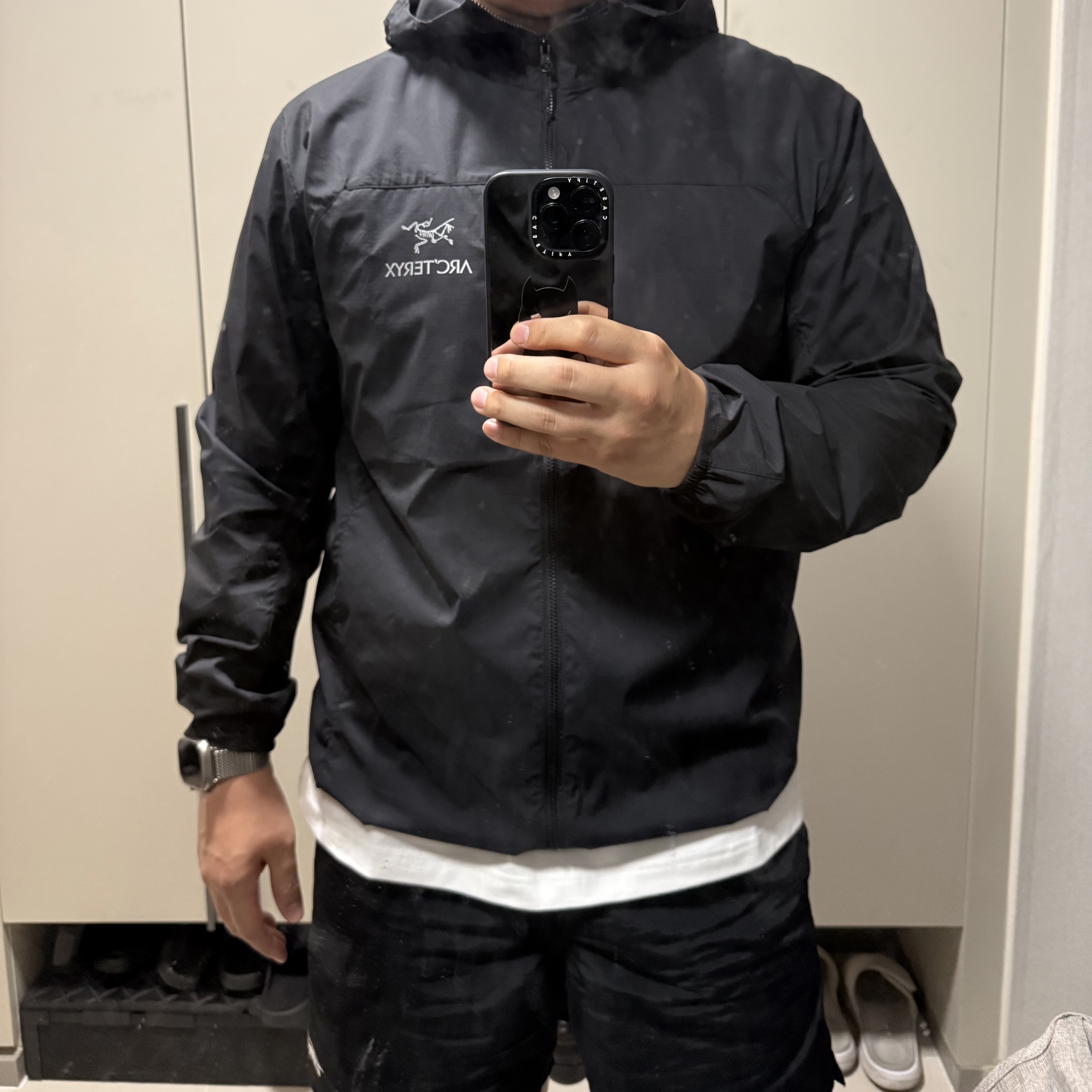 Arc'teryx Squamish Hoody Black 착용 스타일