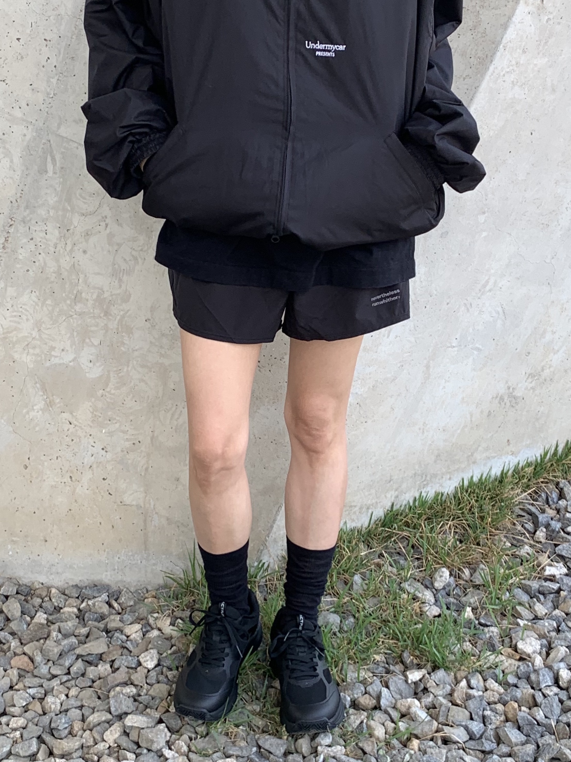 Supreme x Marithe Francois Girbaud Sport Camp Cap Black - 25SS, Undermycar Mu.24 Anti Fxxking Logo Play Crop Zip-up Jacket Black 착용 스타일 - 4