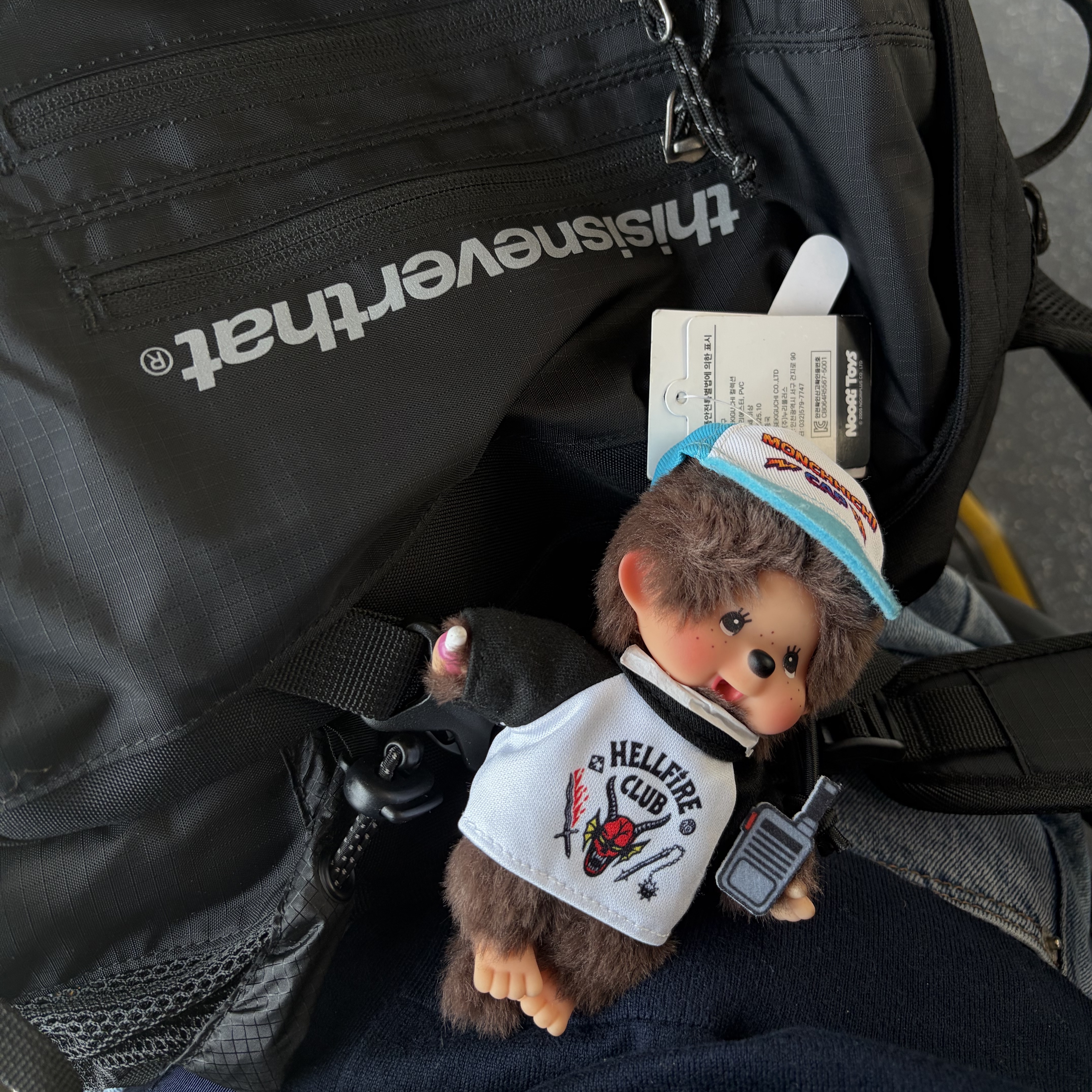 Monchhichi x Strange Things Key Chain Hellfire Club, Thisisneverthat Sp Backpack 29 Black 착용 스타일