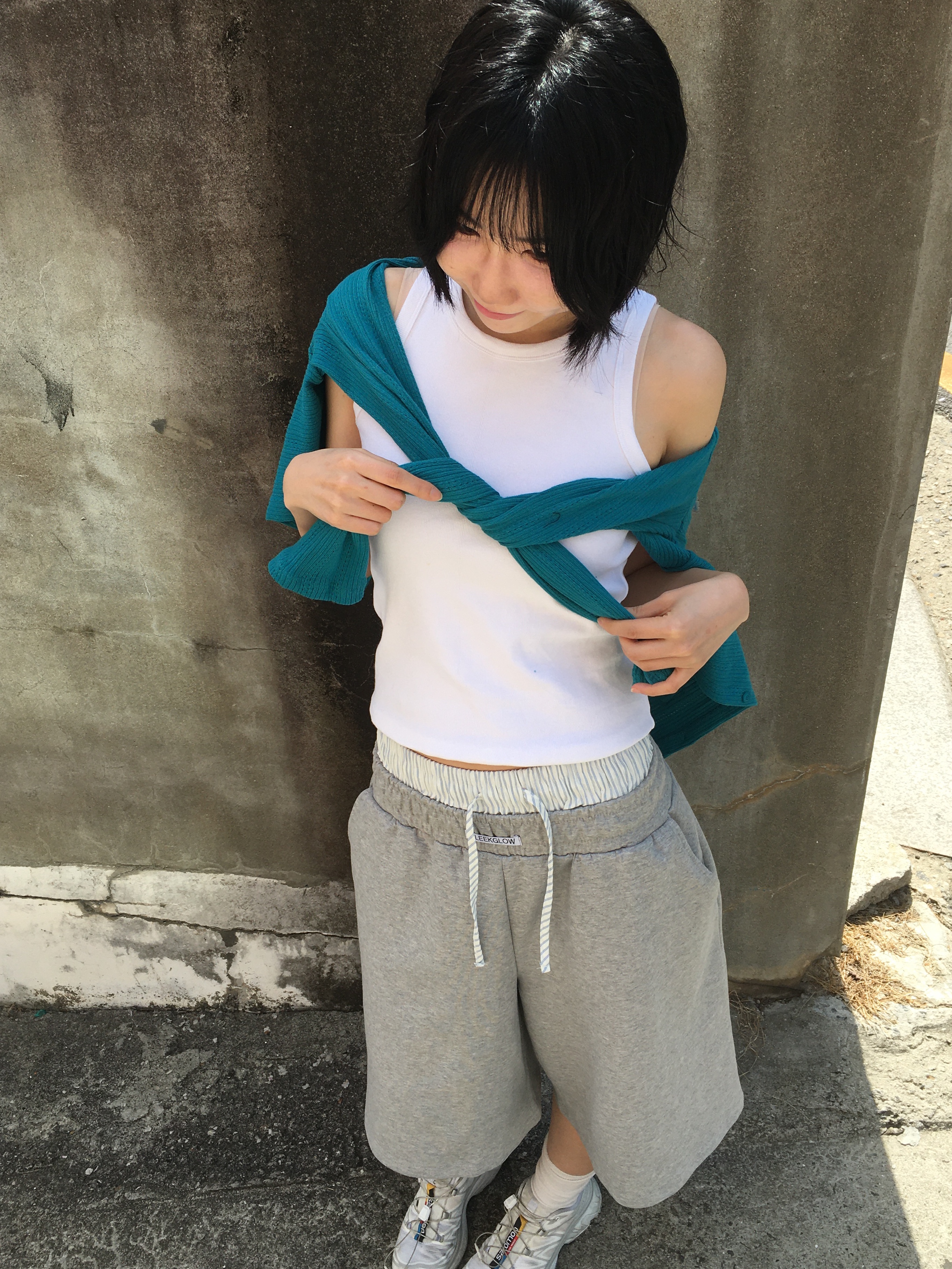 SLEEKGLOW Boxer Trunk Bermuda Pants Gray 착용 스타일 - 2