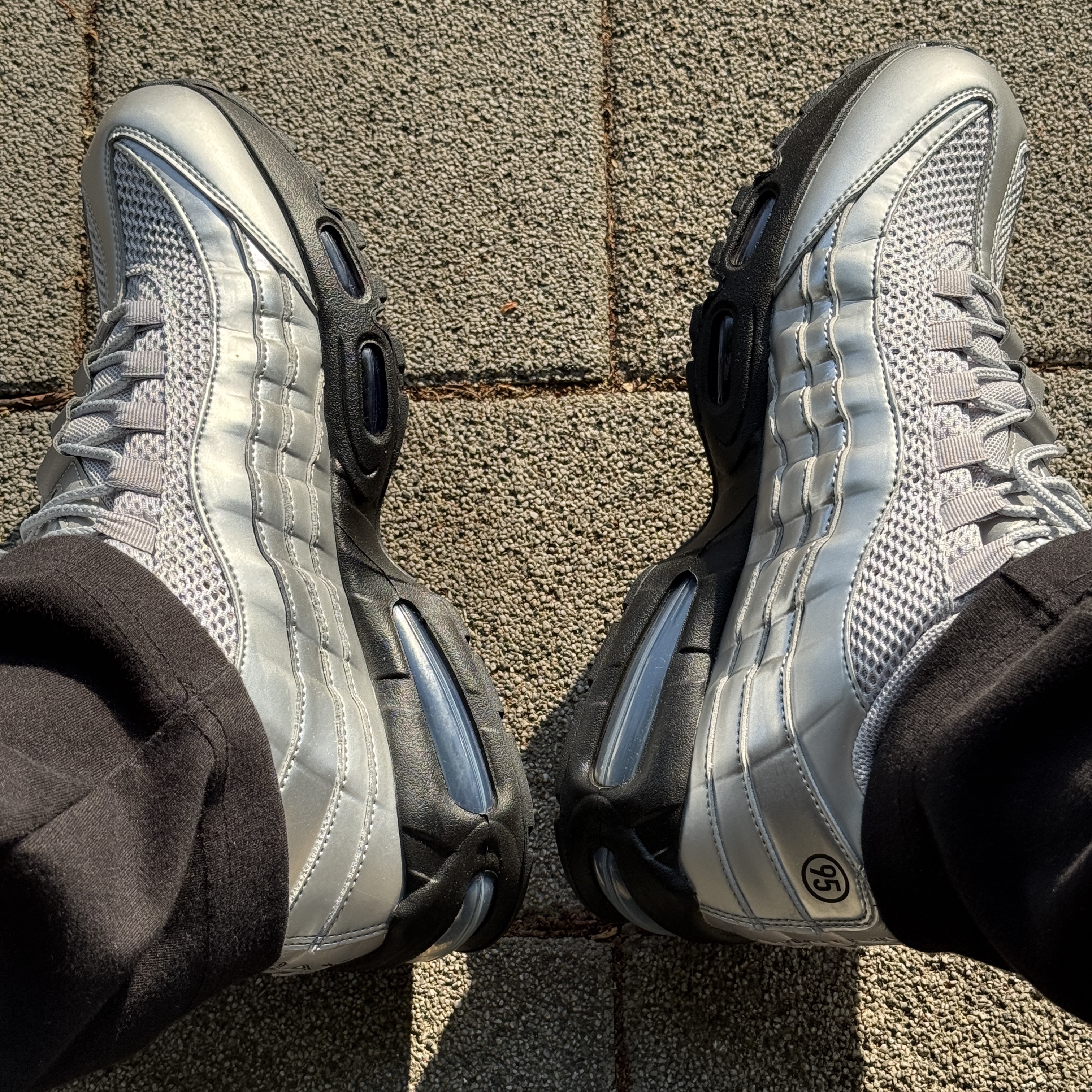 Nike Air Max 95 Big Bubble Total 90 Metallic Silver Black 착용 스타일