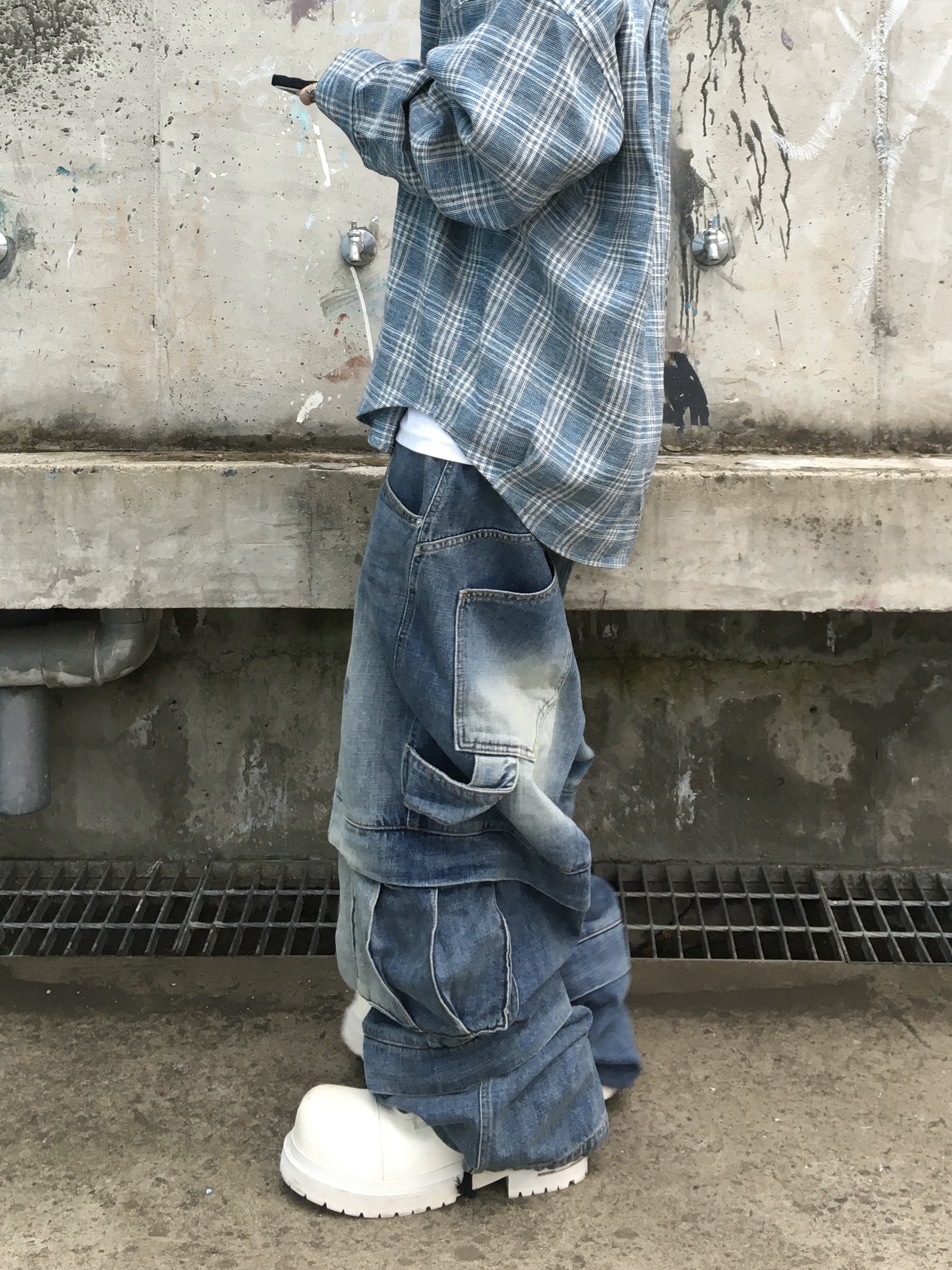 Kamien Belarus Linen Check Shirt, Kamien Titan Baggy Denim Pants Blue 착용 스타일 - 4