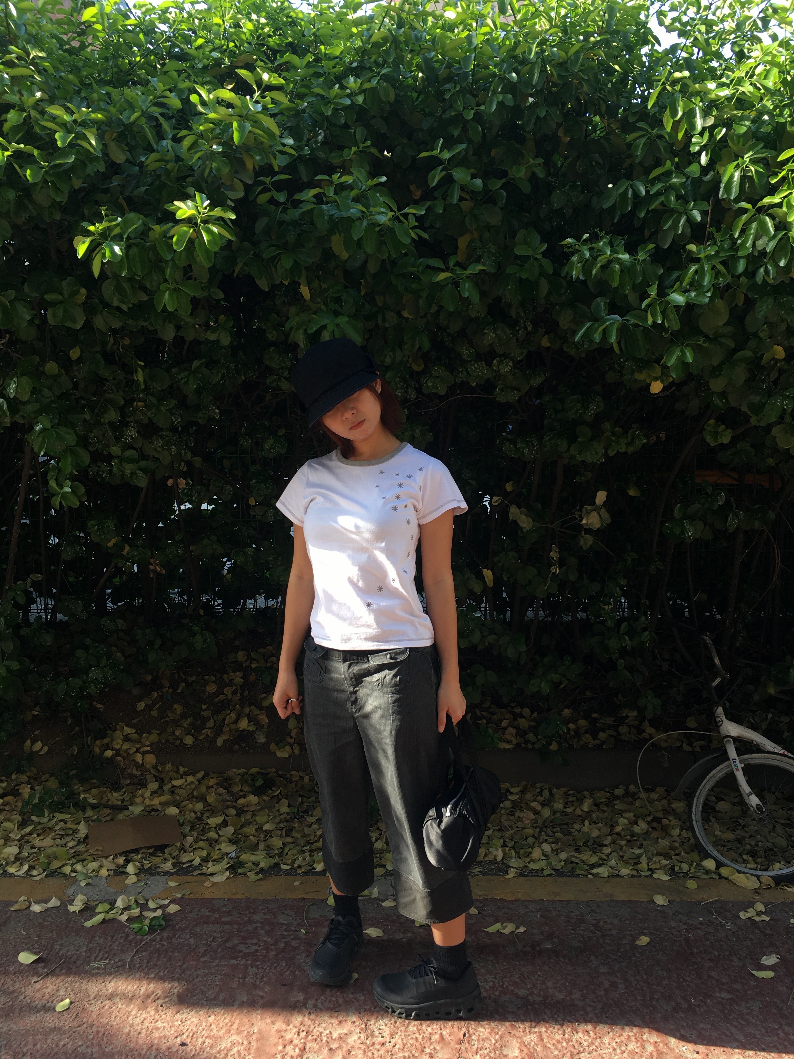 On Running x Post Archive Faction (Paf) Cloudmonster 2 Thorn Brown, Porter Tanker Duffle Bag S Black 착용 스타일 - 1