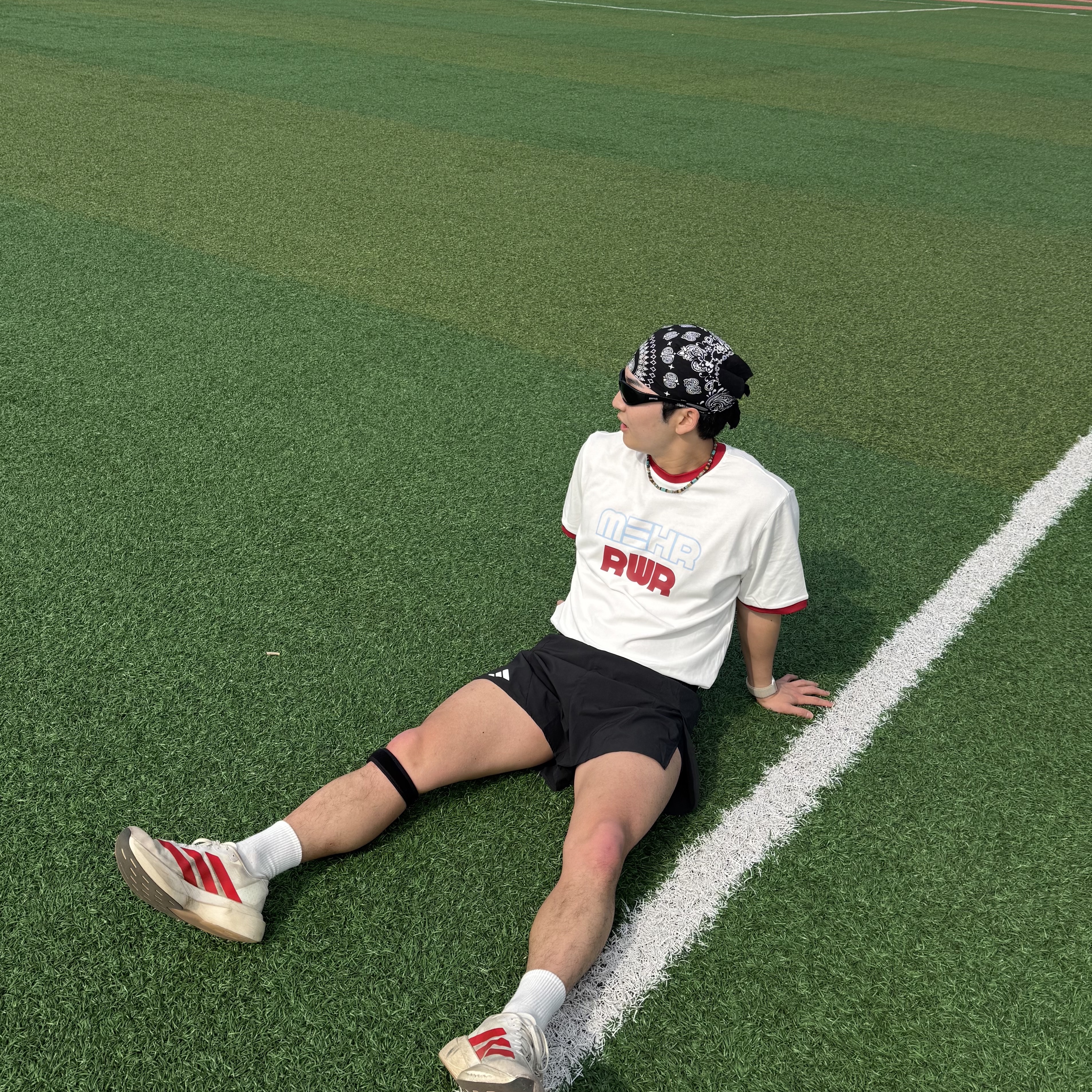 [KREAM 단독] RWR x MEHR Ringer T-Shirt White, Adidas Adizero EVO SL Off White Better Scarlet 착용 스타일 - 1