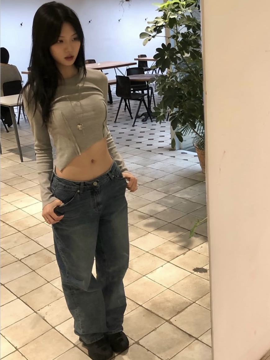 PHOS333 W Loose Fit Denim Pants Indigo Blue, PHOS333 W Diagonal Long Sleeved Melange Grey 착용 스타일 - 5