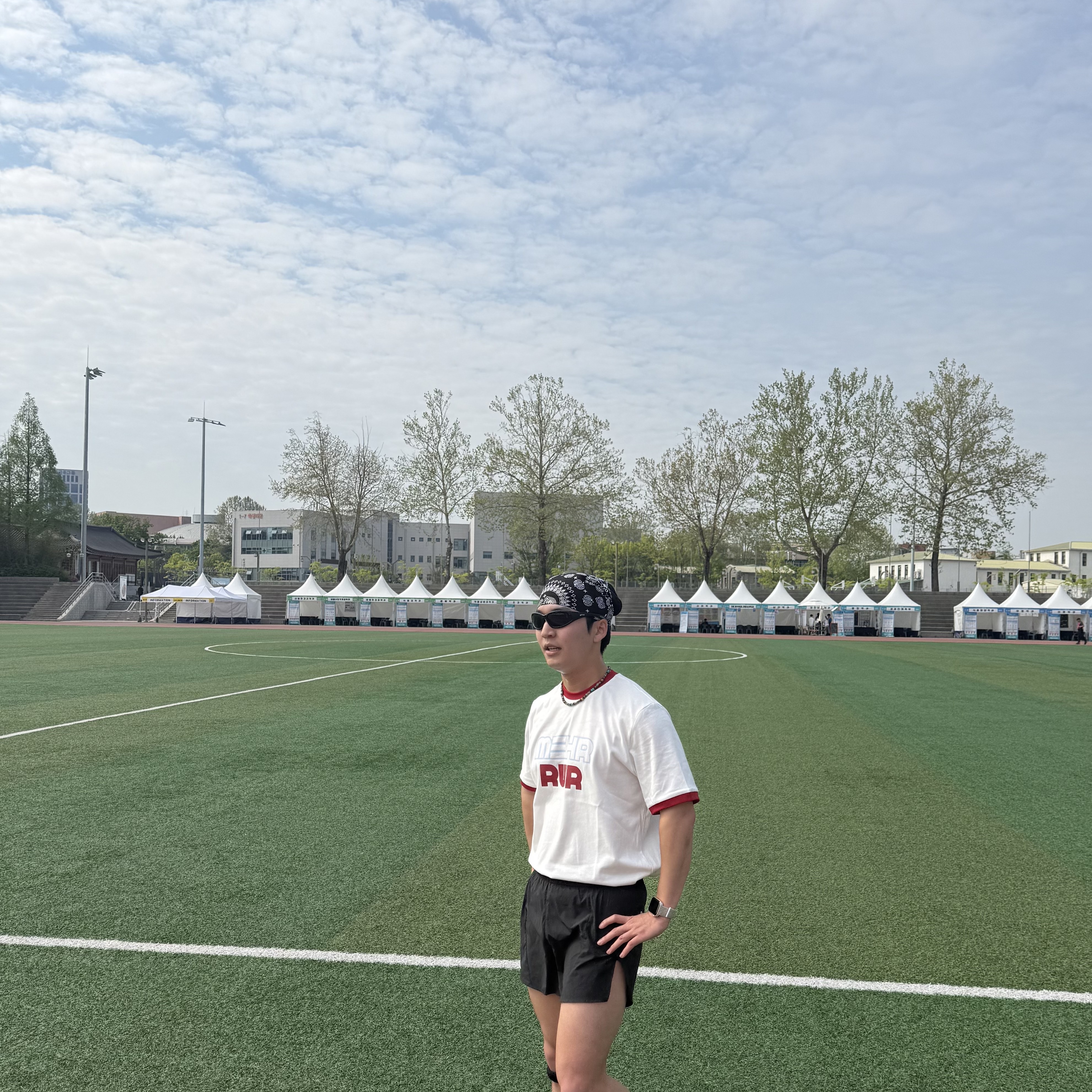 [KREAM 단독] RWR x MEHR Ringer T-Shirt White, Adidas Adizero EVO SL Off White Better Scarlet 착용 스타일 - 3
