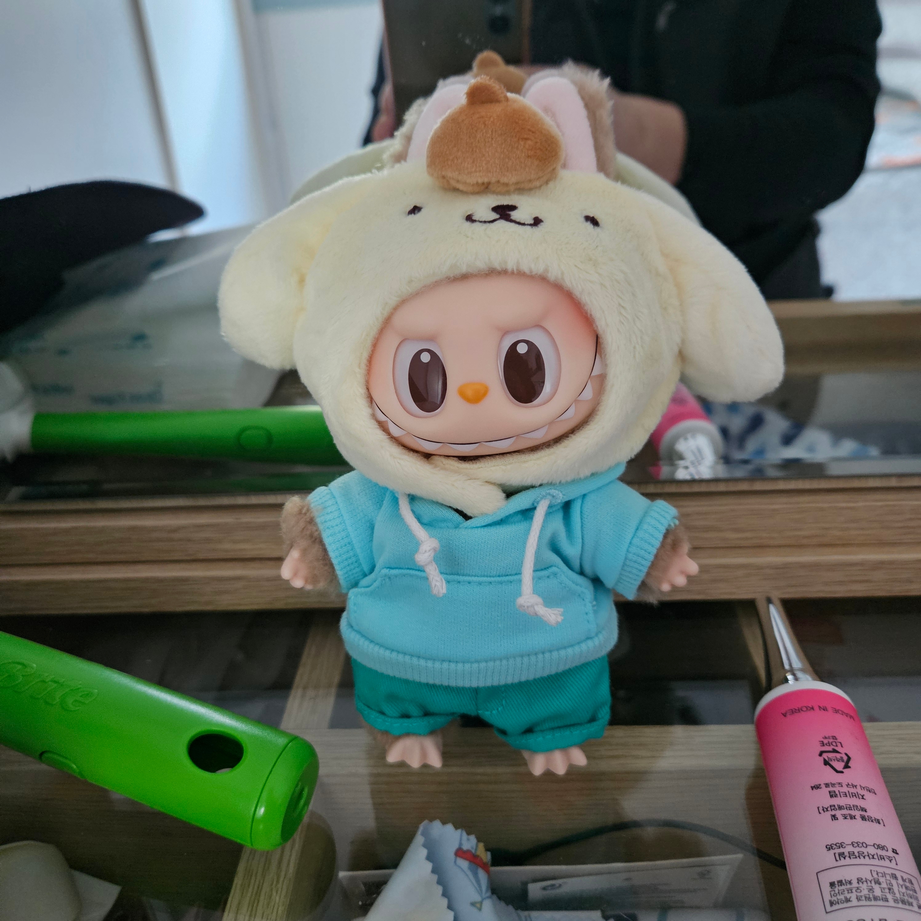 Pop Mart Labubu The Monsters x Hello Kitty And Friends Series Plush Pendant Pompompurin (Opened Case) 착용 스타일 - 1