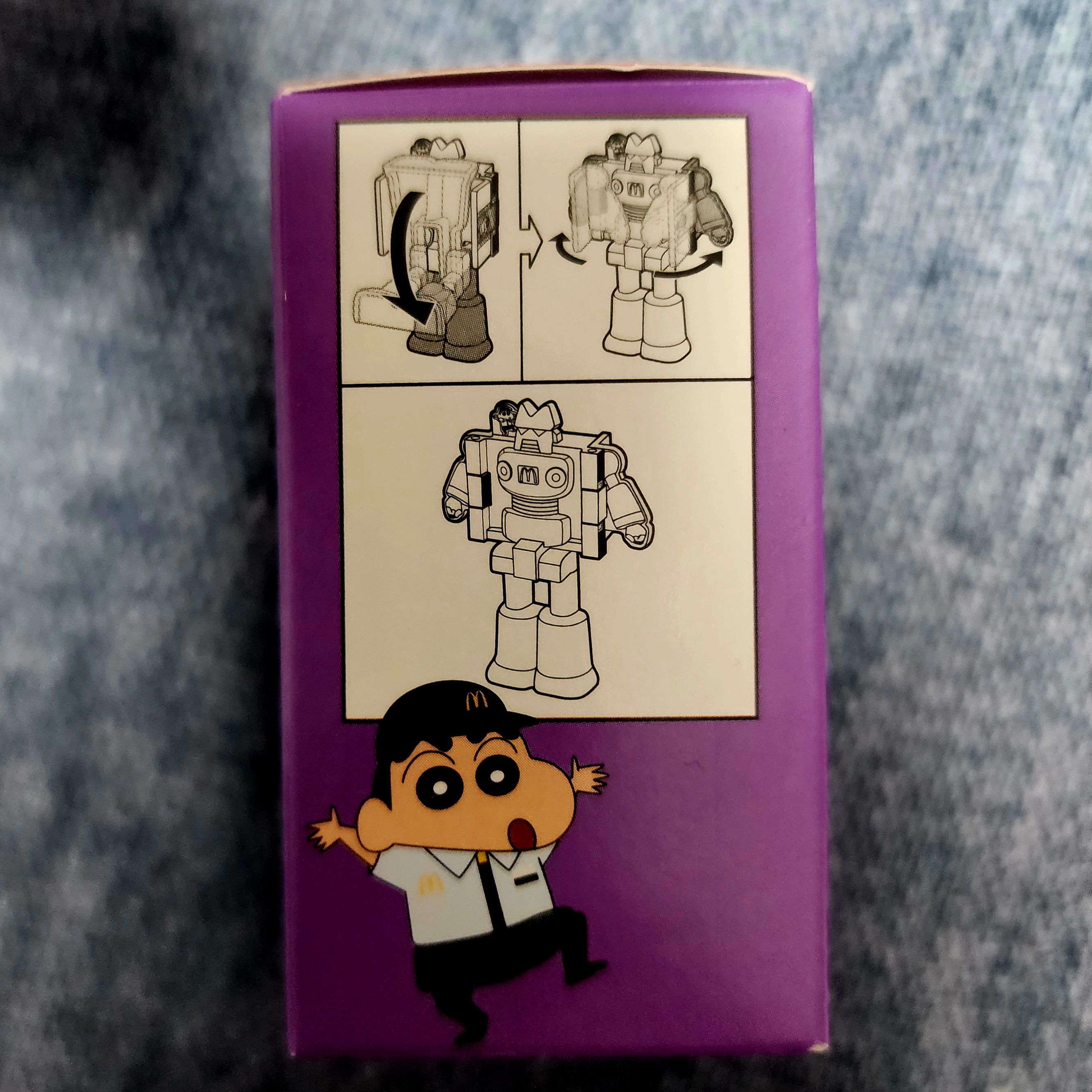 McDonald's x Crayon Shin-Chan Transformation Restaurant 착용 스타일 - 3