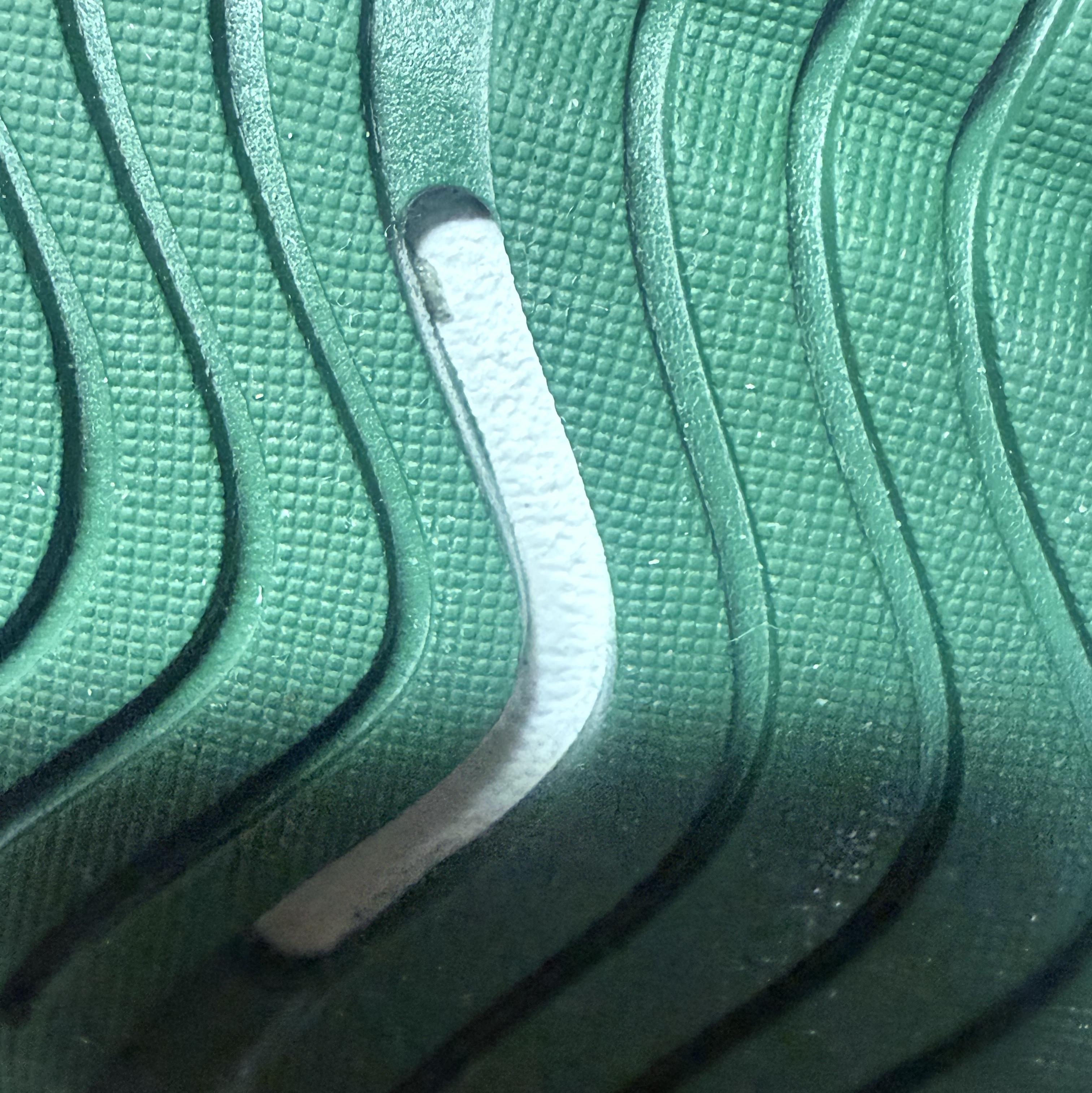 New Balance 990v6 Made in USA Sulphur Green 착용 스타일 - 2