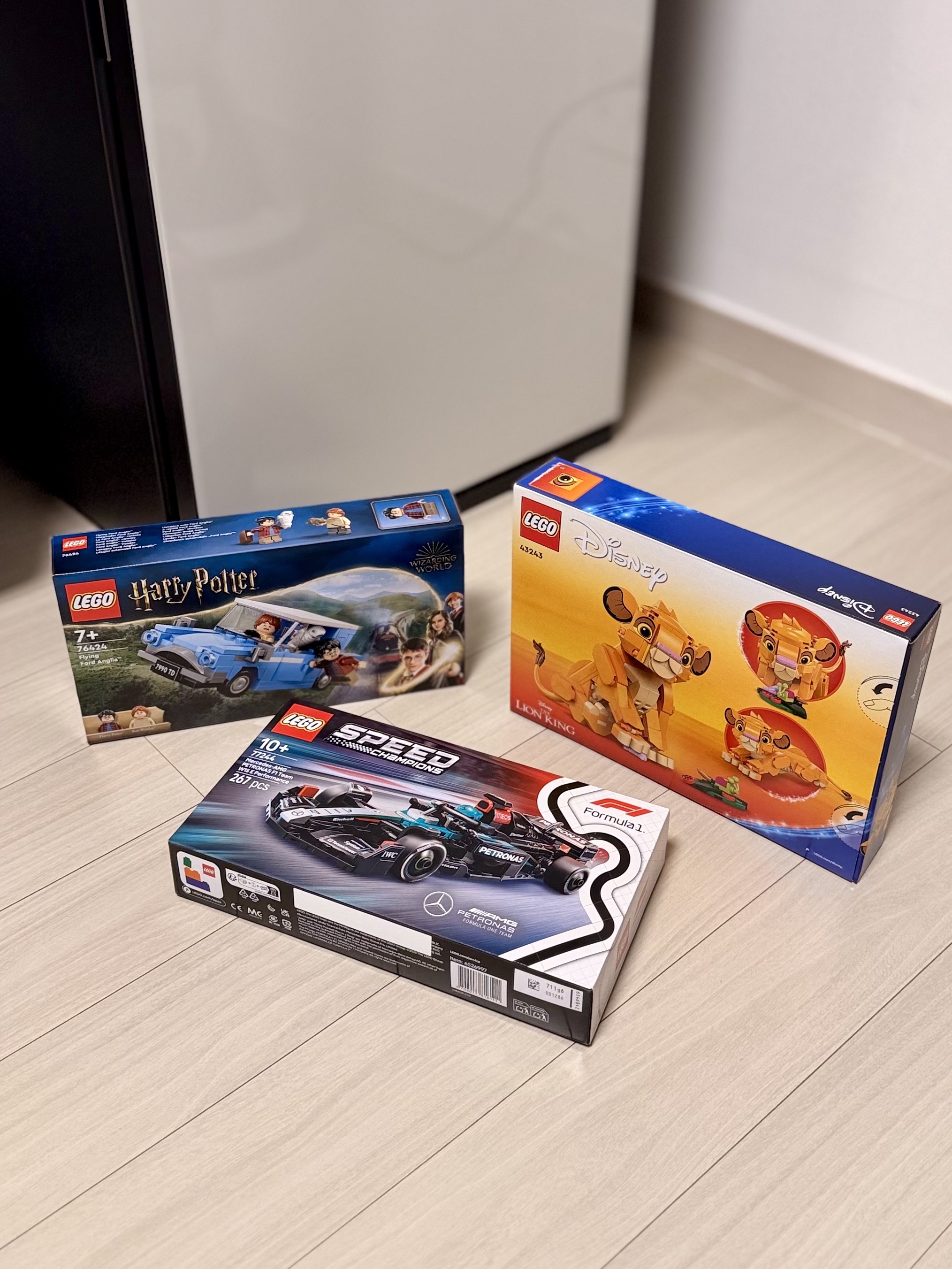 Lego Speed Champions Mercedes-AMG F1 W15 Race Car, Lego Disney Simba The Lion King Cub 착용 스타일
