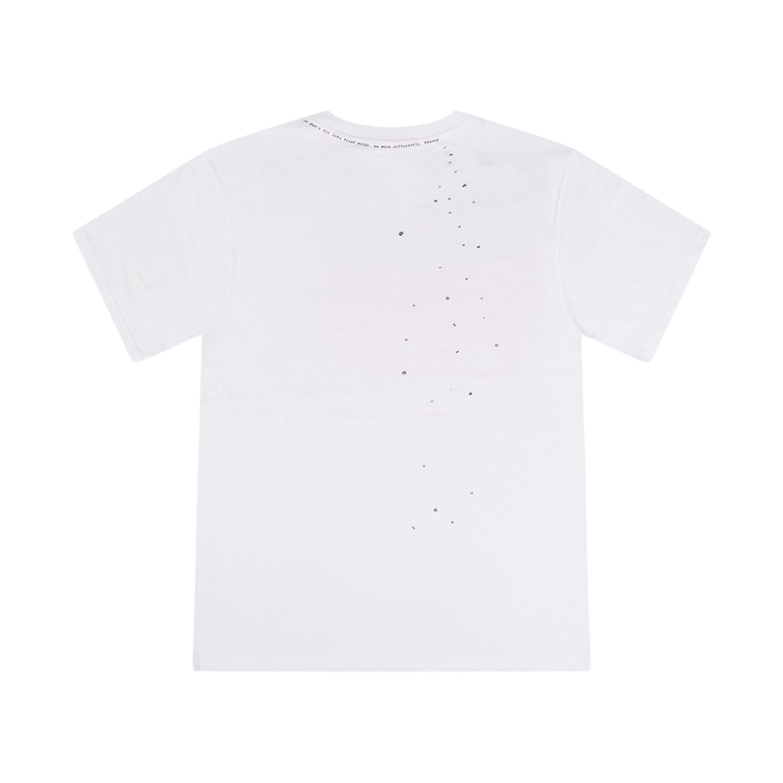 닷지툴 백 타이포 티셔츠 화이트(dadgetool Back Typo T-Shirt White)