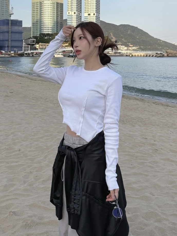 PHOS333 W Diagonal Long Sleeved White 착용 스타일 - 2