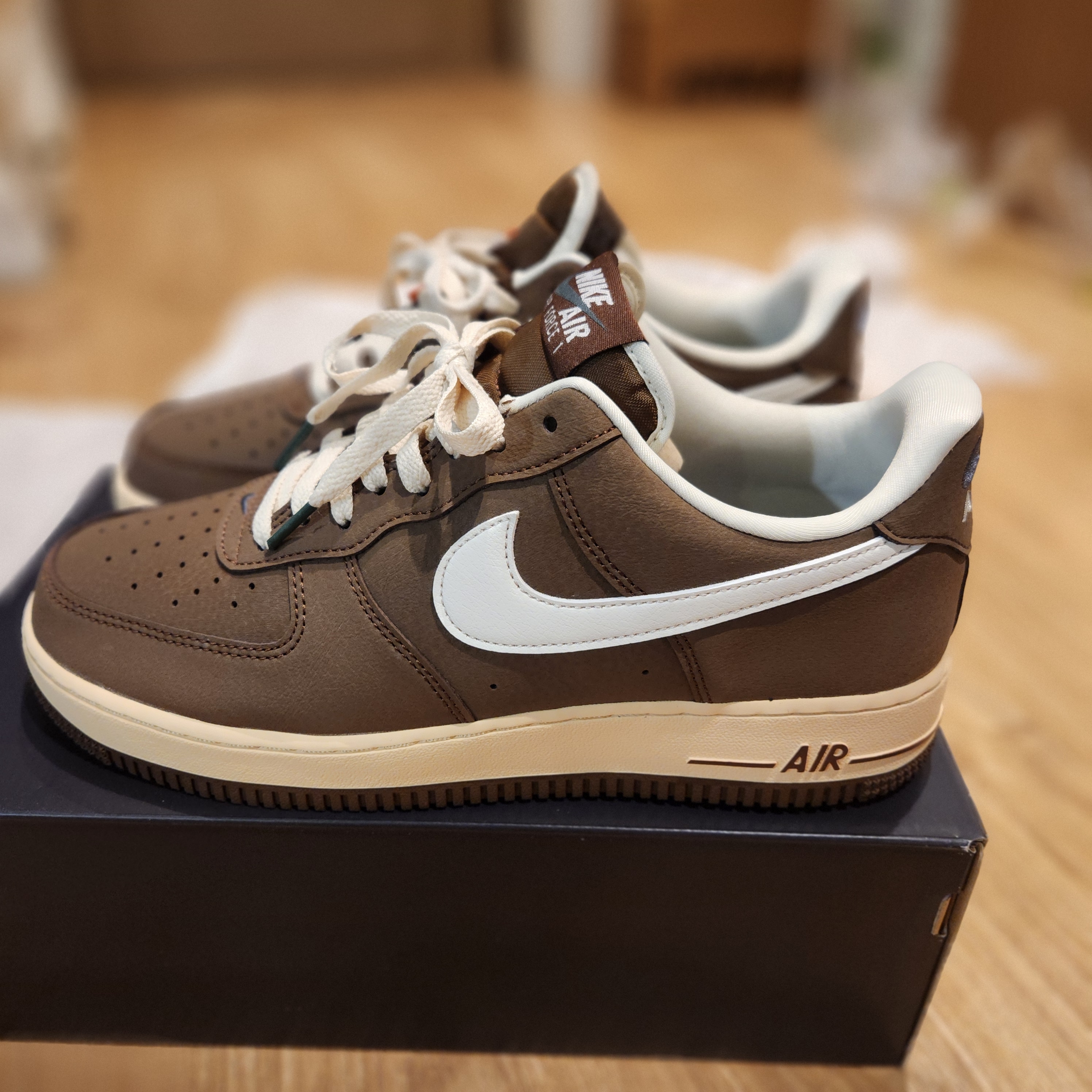 Nike Air Force 1 '07 Cacao Wow Coconut Milk 착용 스타일