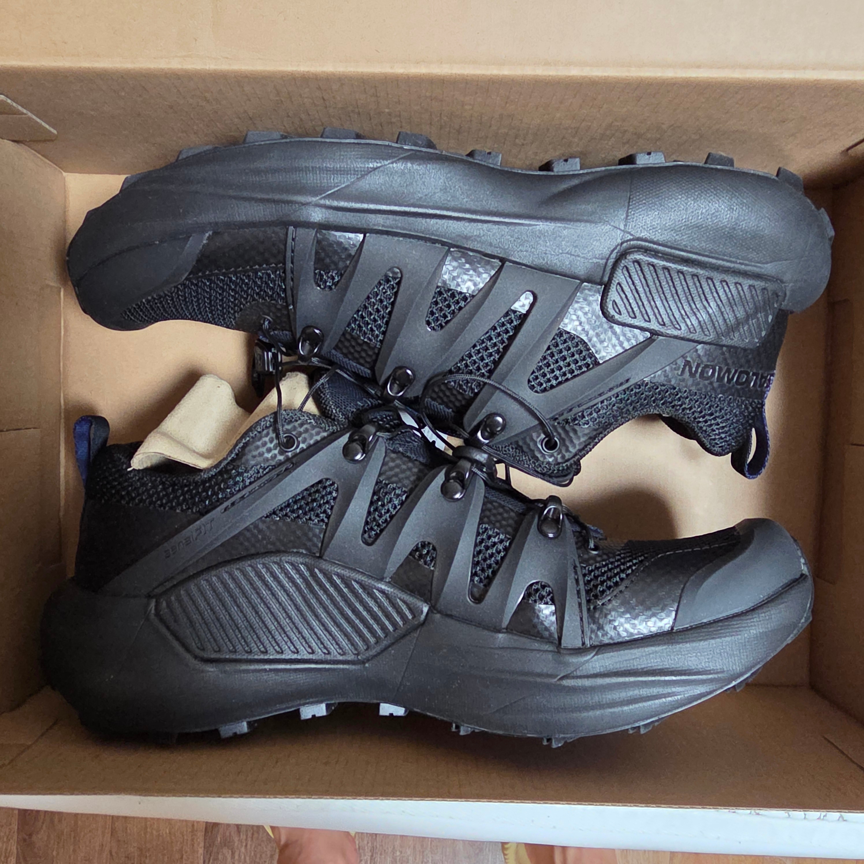 Salomon Genesis Advanced Triple Black 착용 스타일