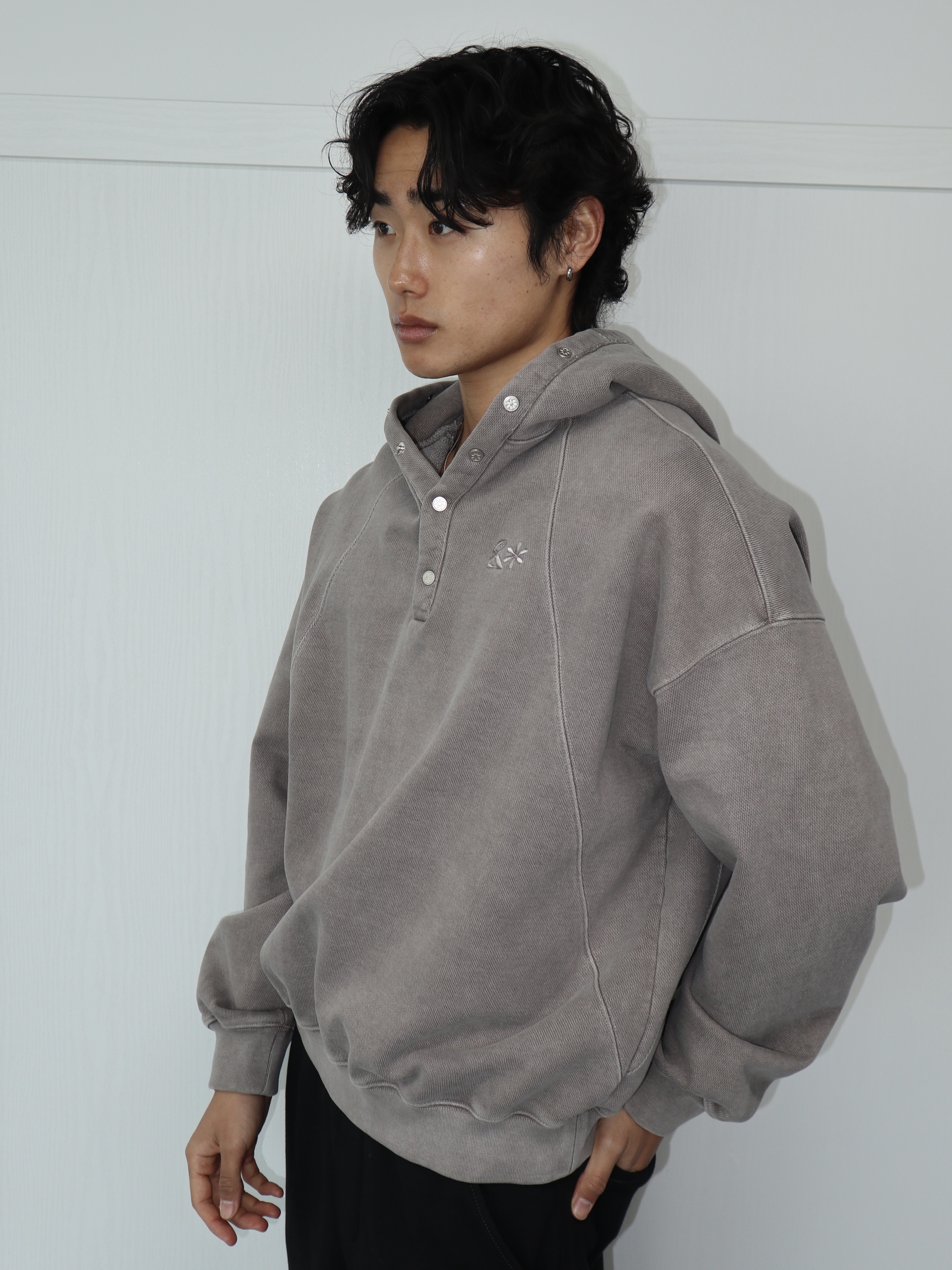 Riomeu Pigment Heavy Sweat Burton Hoodie Brown 착용 스타일 - 1