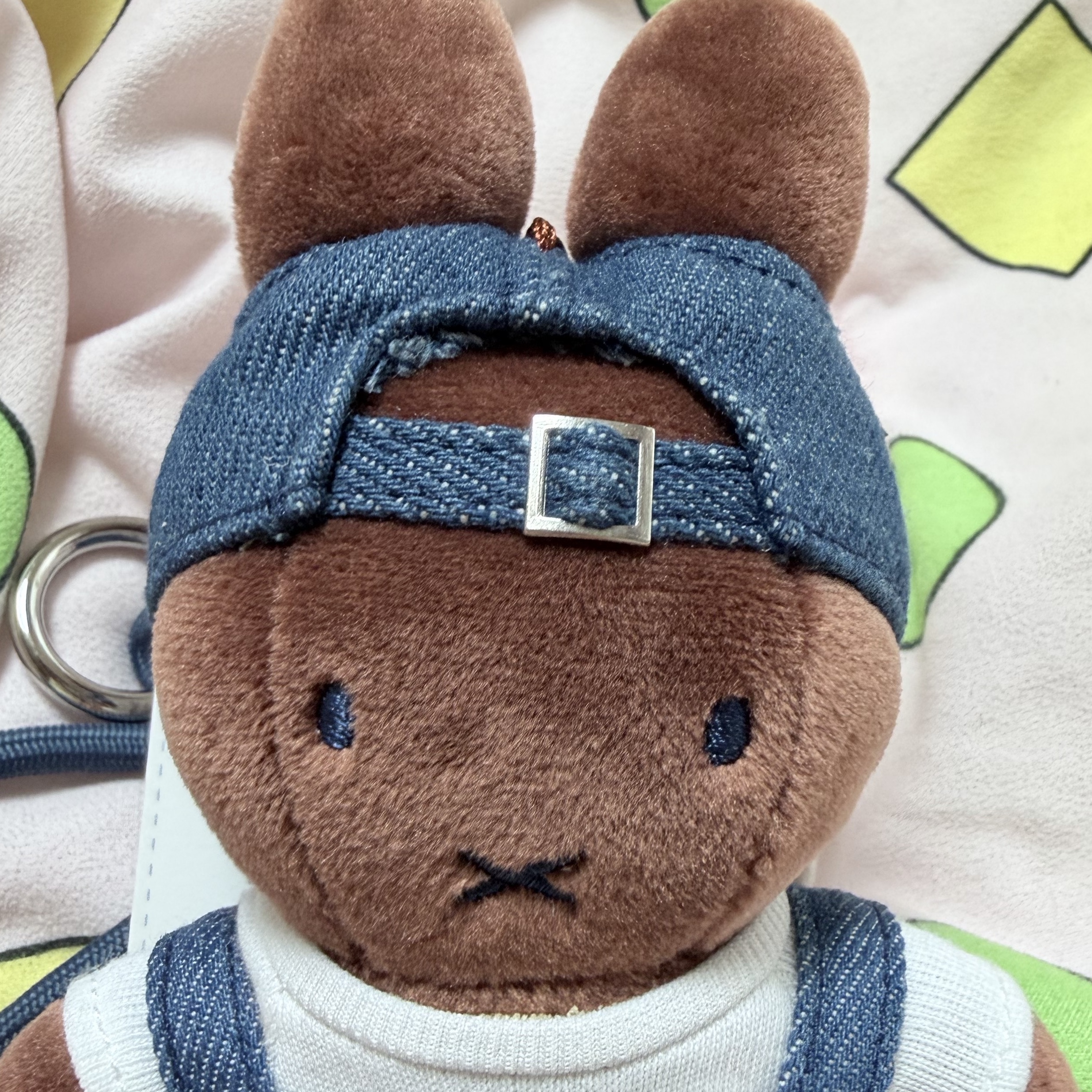 Miffy Seoul Denim Edition Poppy Keyring 착용 스타일