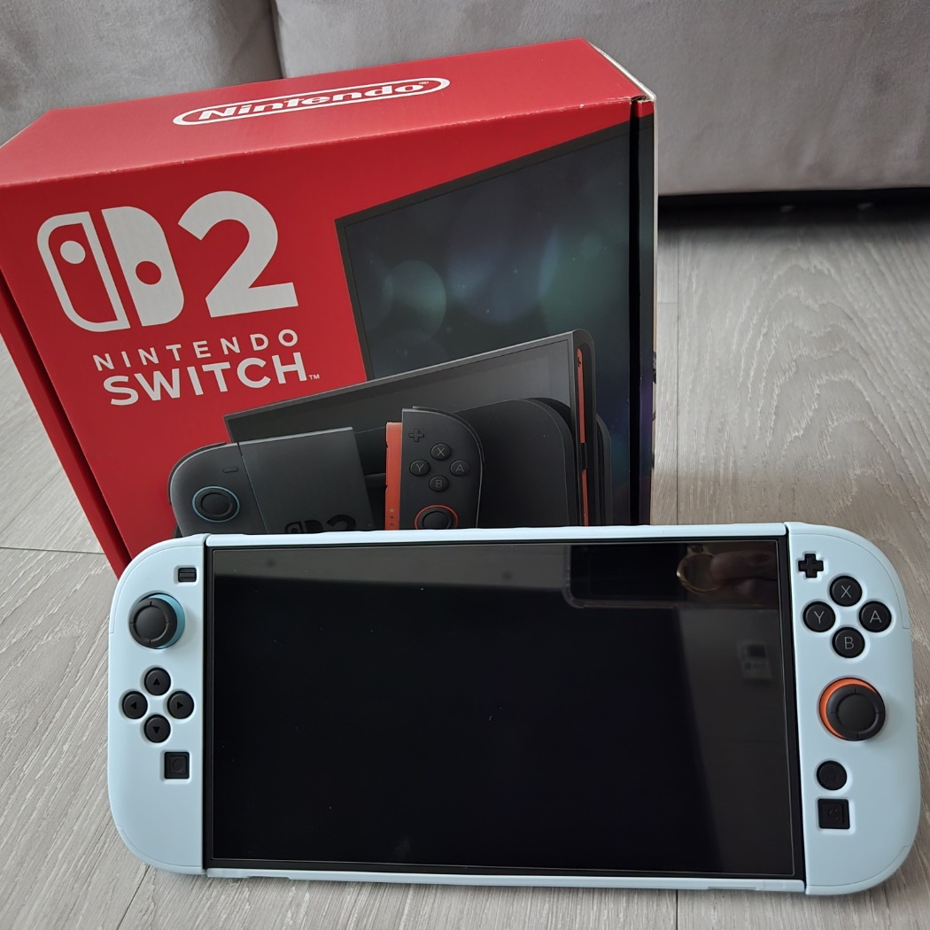 Nintendo Switch 2 Black (Korean Ver.) 착용 스타일