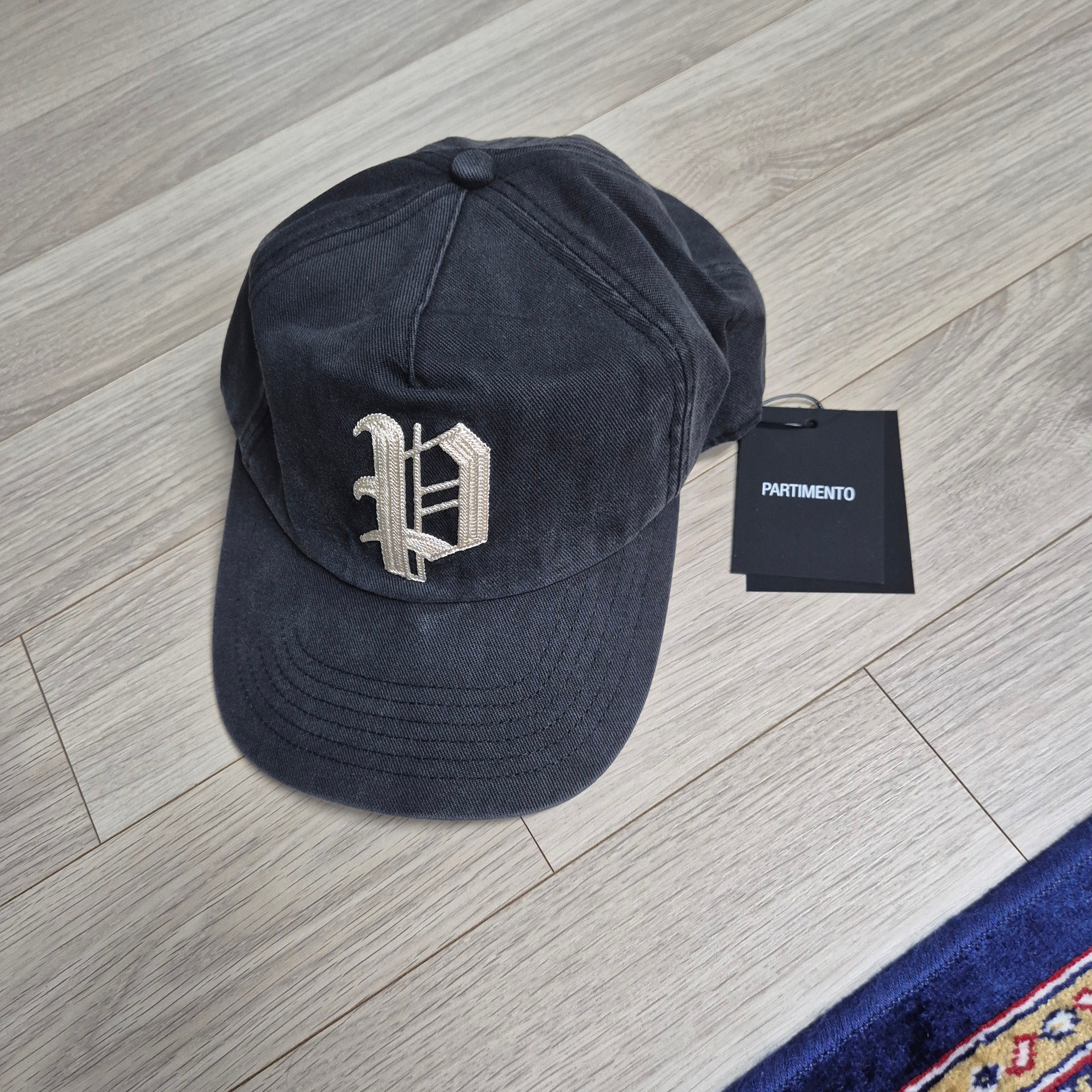 [KREAM 단독] Partimento Reworks Distress Old P Ball Cap VTG Black 착용 스타일 - 1