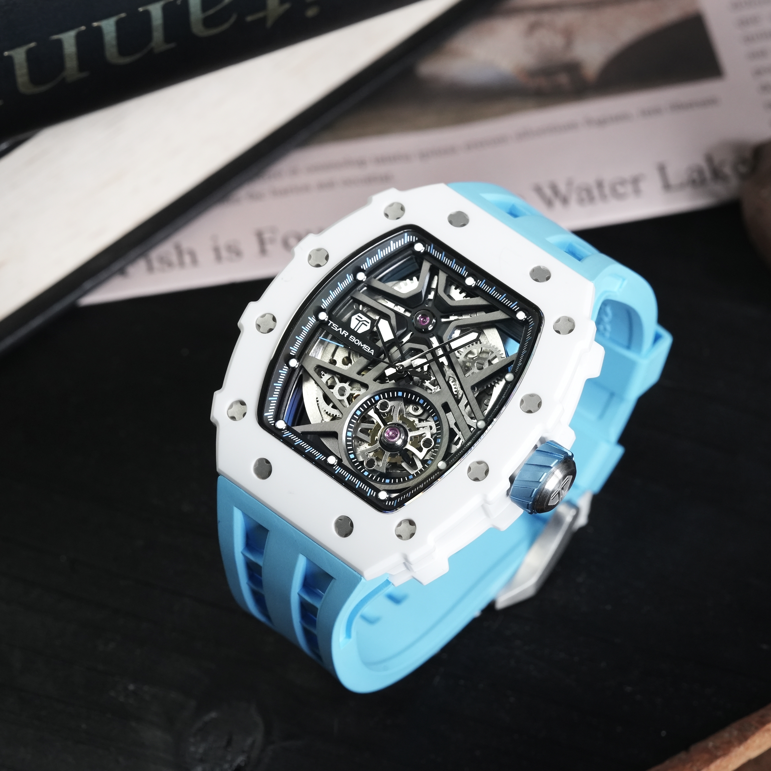 Tsar Bomba Elemental Ceramic Automatic TB8209C-04 Blue White 착용 스타일 - 3