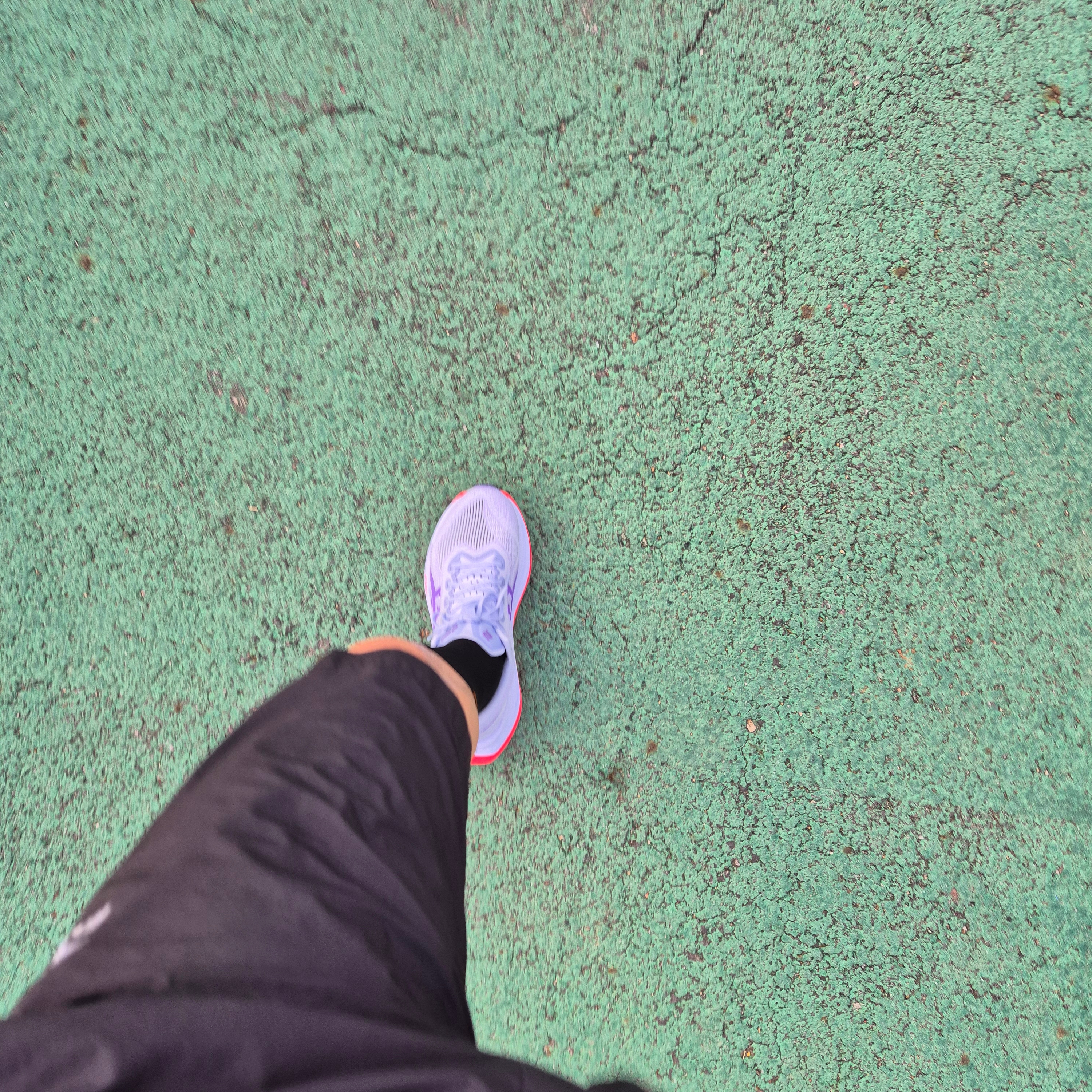 Asics Superblast 2 Blue Fade Edo Purple 착용 스타일