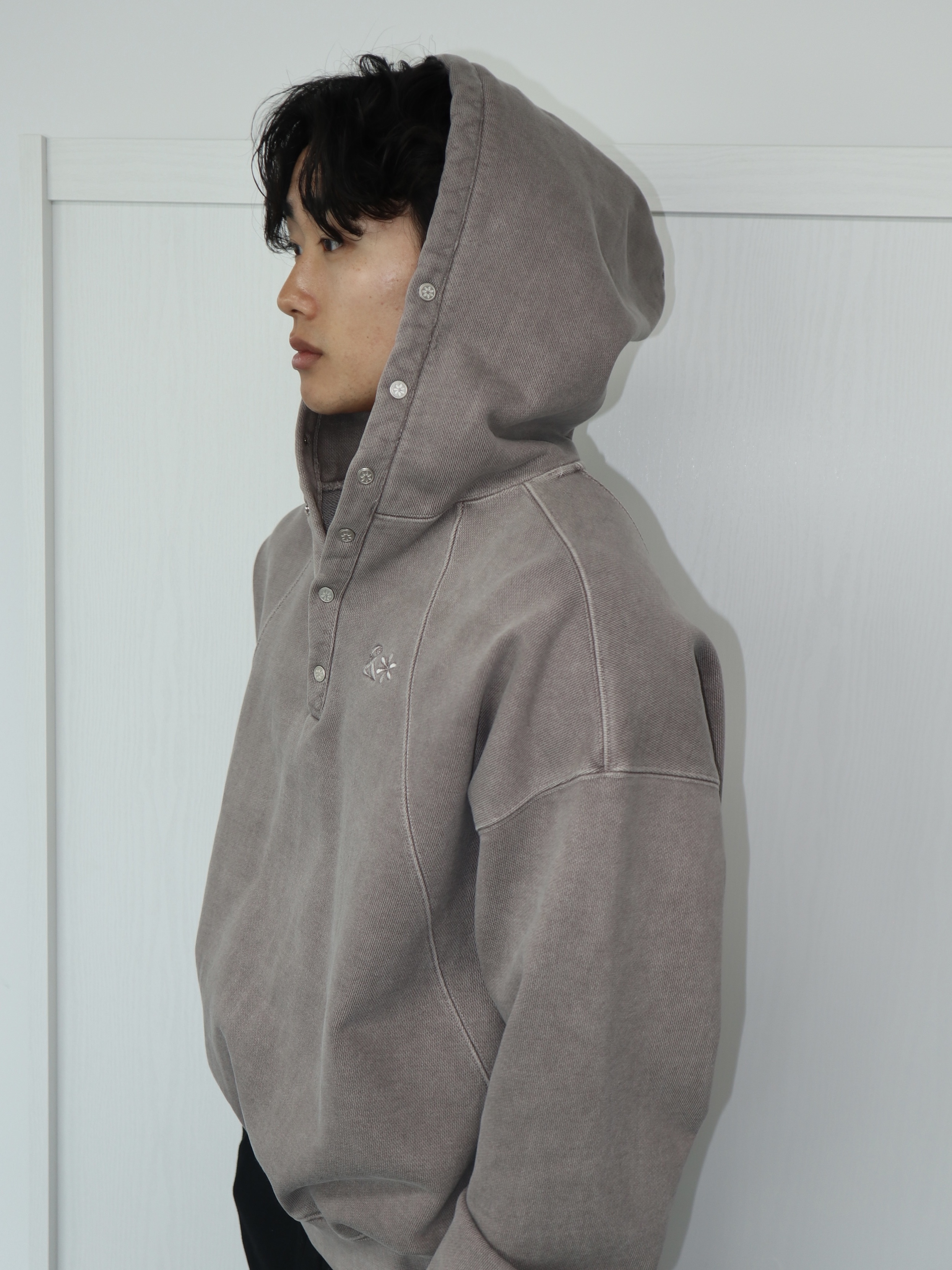Riomeu Pigment Heavy Sweat Burton Hoodie Brown 착용 스타일 - 1