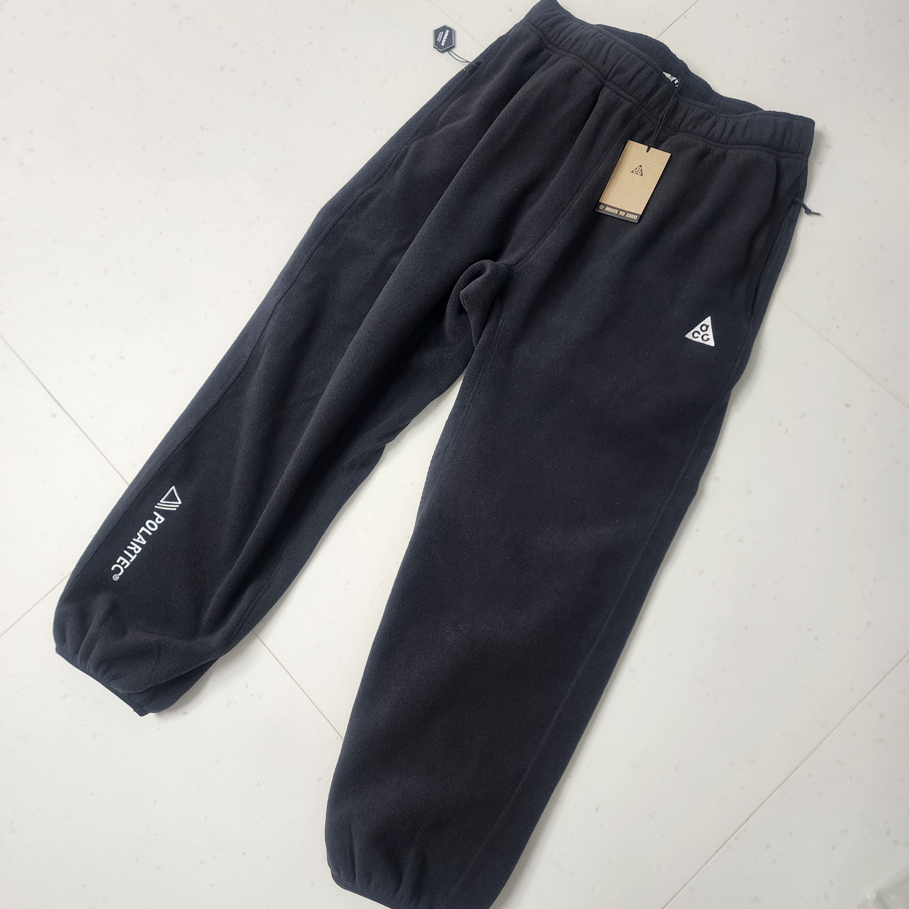 Nike ACG Polartec Wolf Tree Pants Black Summit White - Asia 착용 스타일