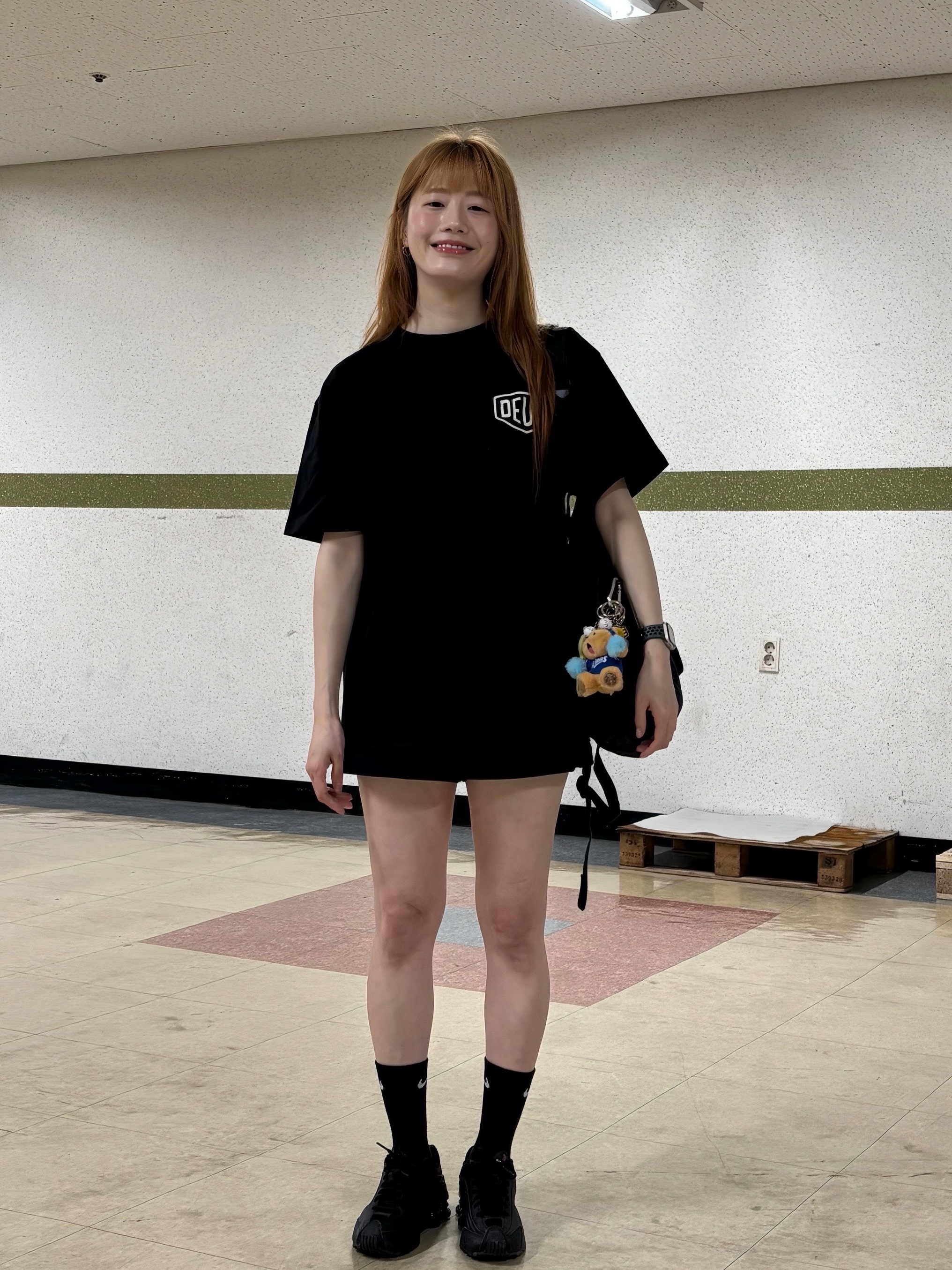 Starbucks x KBO Lions Bearista Keychain, (W) Nike Shox R4 Black 착용 스타일 - 8