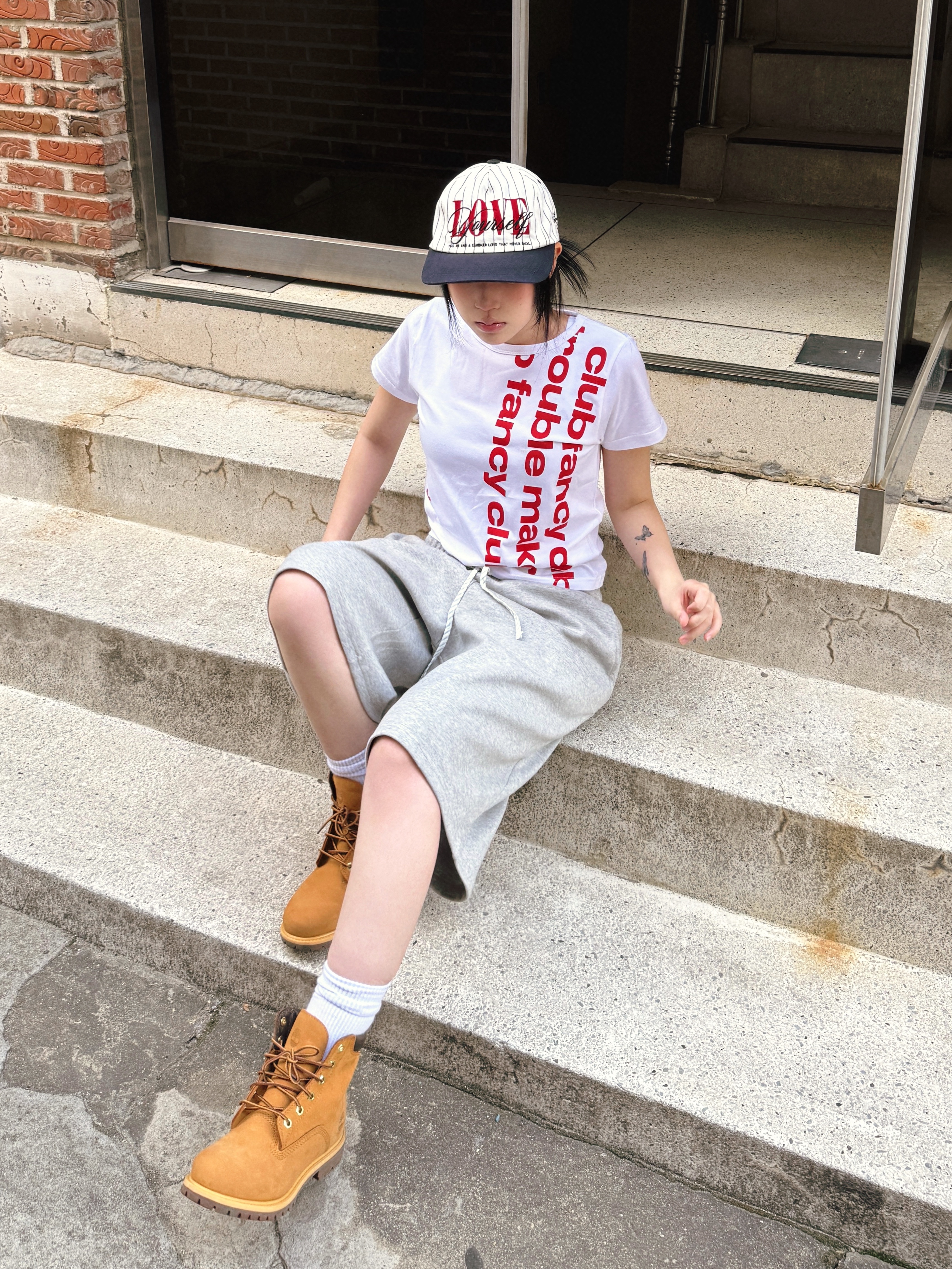 SLEEKGLOW Boxer Trunk Bermuda Pants Gray 착용 스타일 - 1