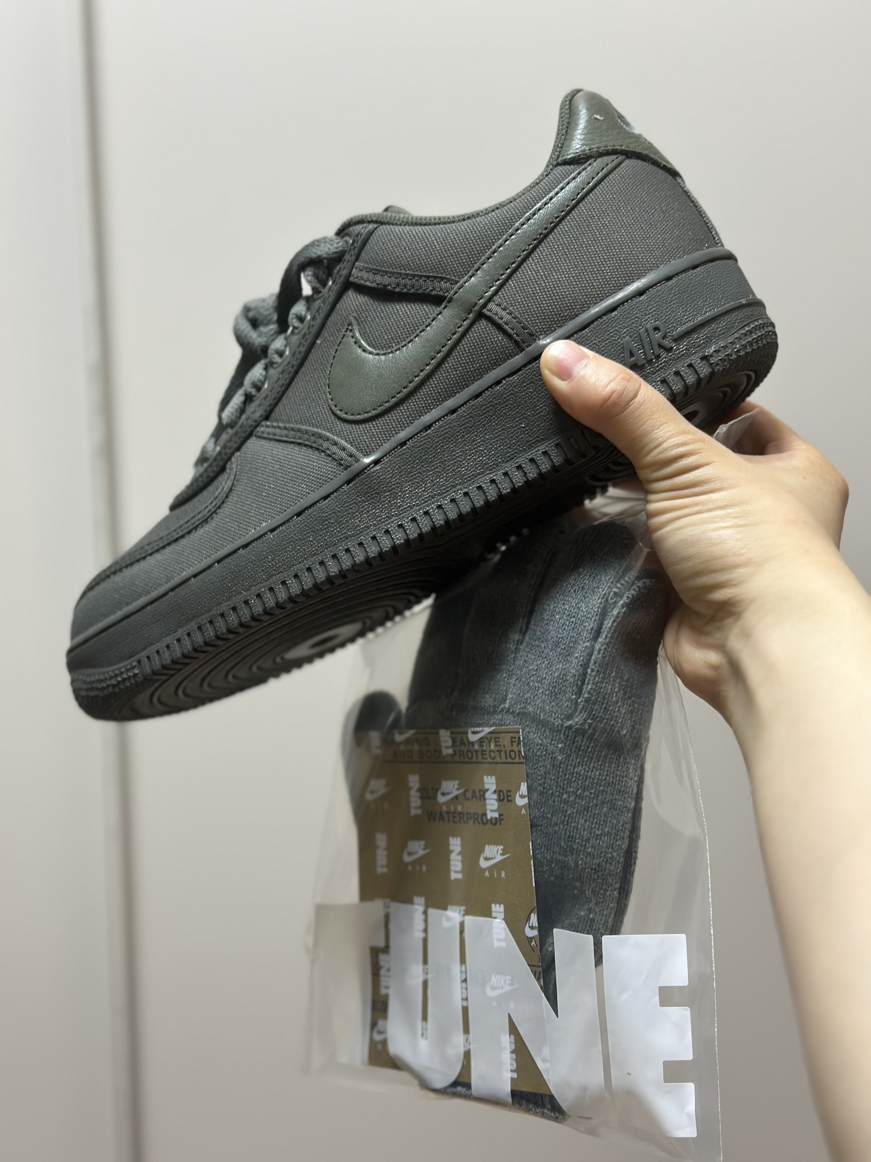Nike x Tune Air Force 1 CVS Twilight Marsh 착용 스타일
