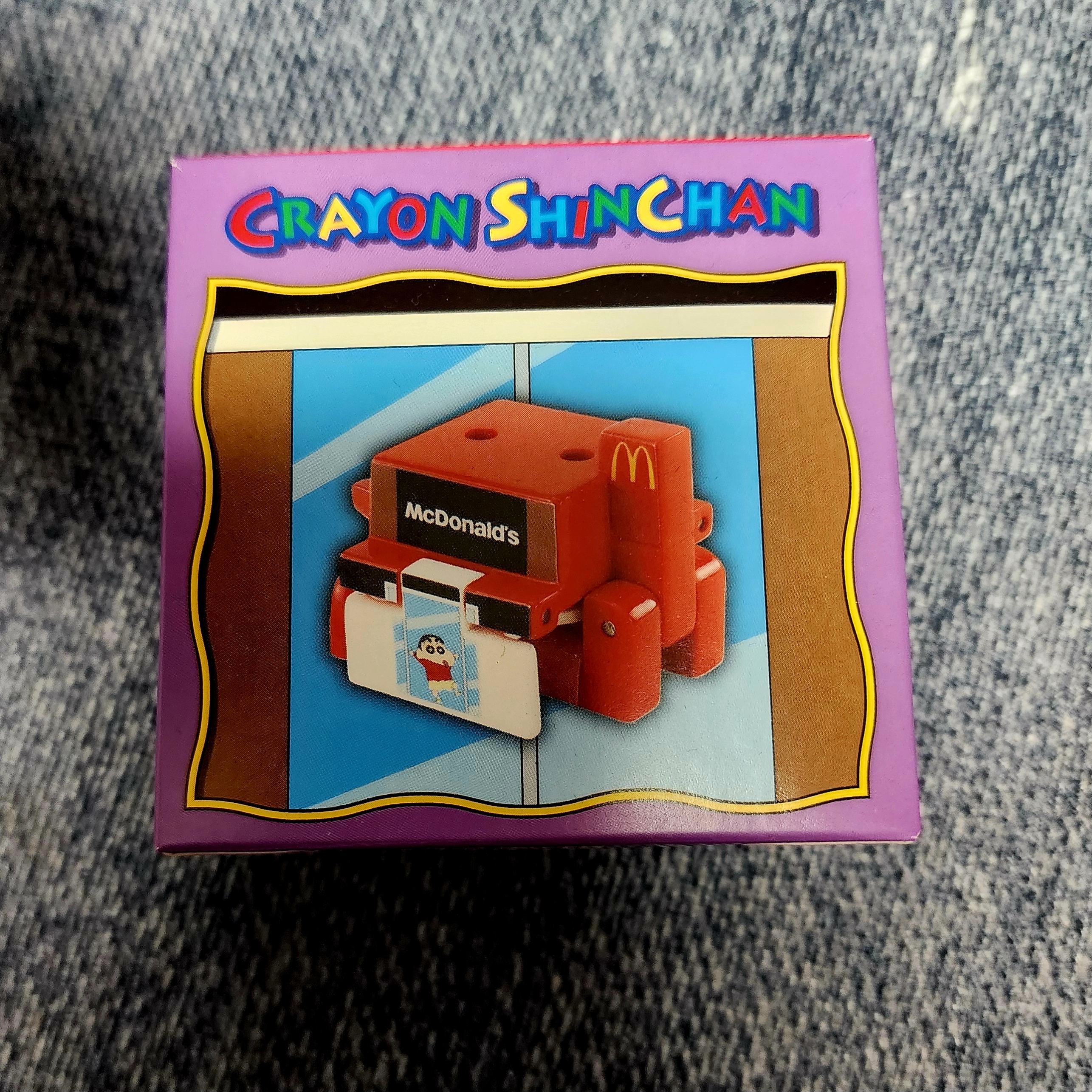 McDonald's x Crayon Shin-Chan Transformation Restaurant 착용 스타일 - 2