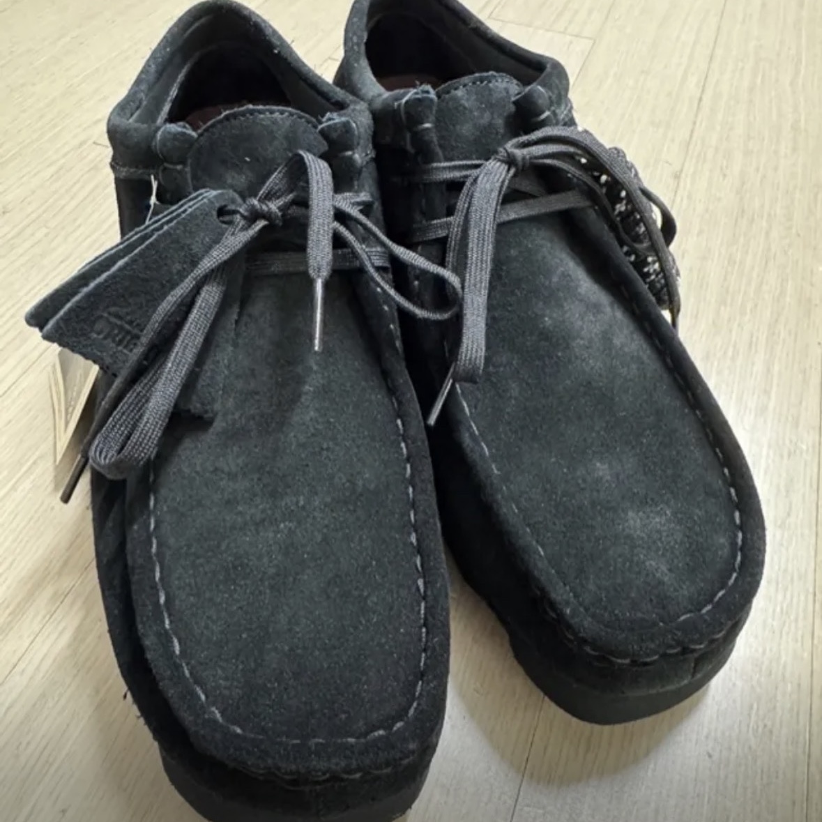 Clarks Wallabee Gtx Suede Black 착용 스타일