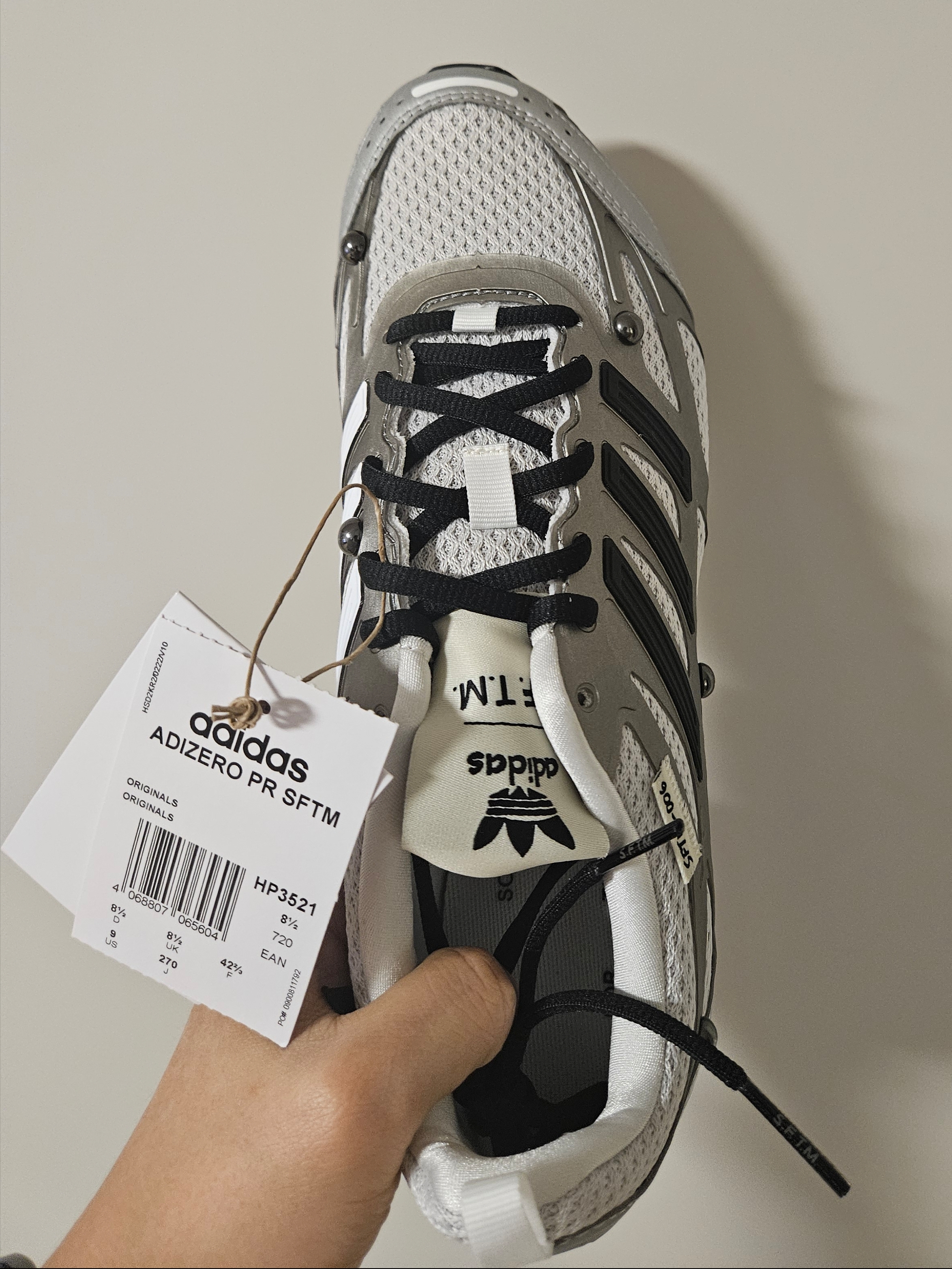 Adidas x Song for the Mute Adizero PR Grey One Core Black 착용 스타일