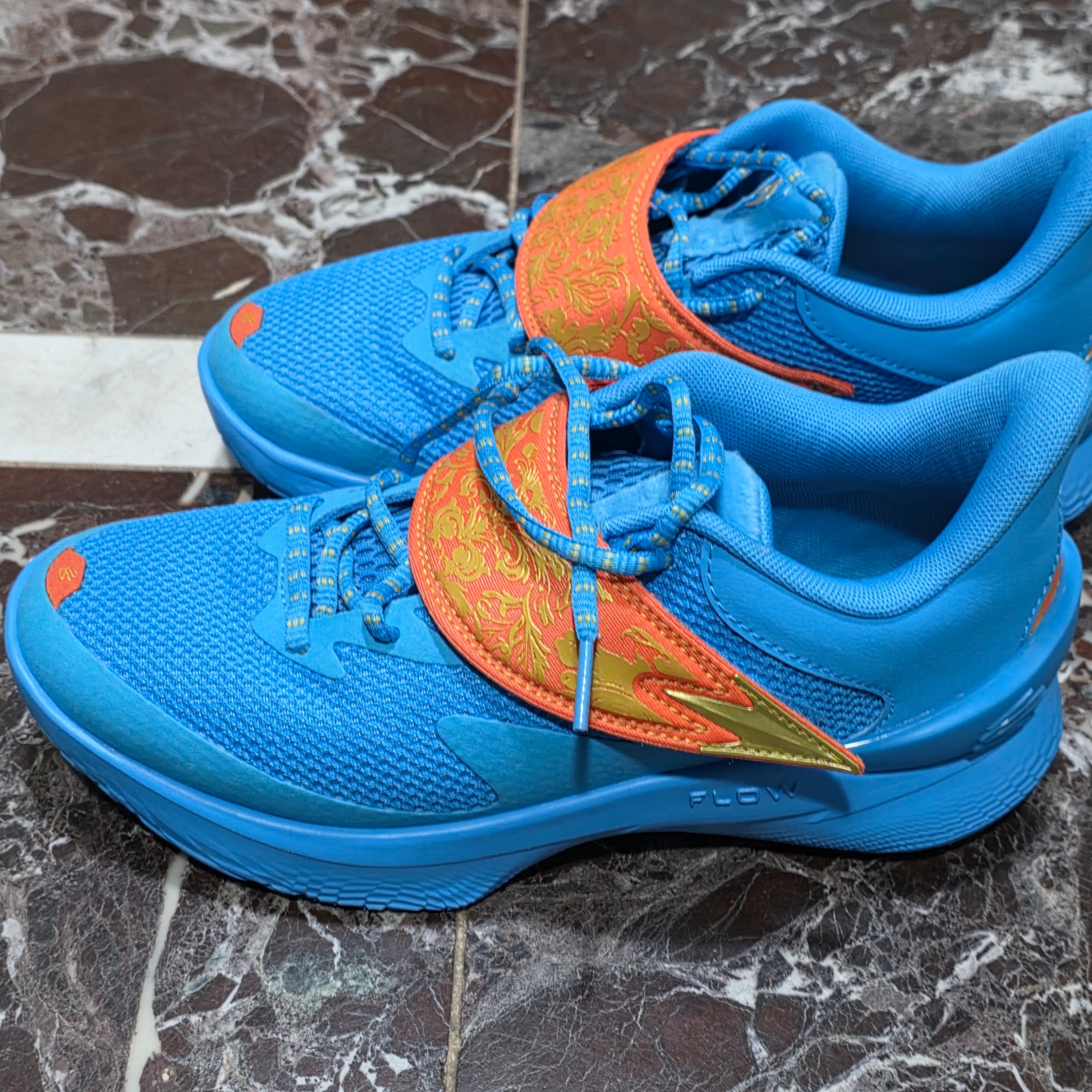 Under Armour Curry Fox 1 Blue Orange 착용 스타일