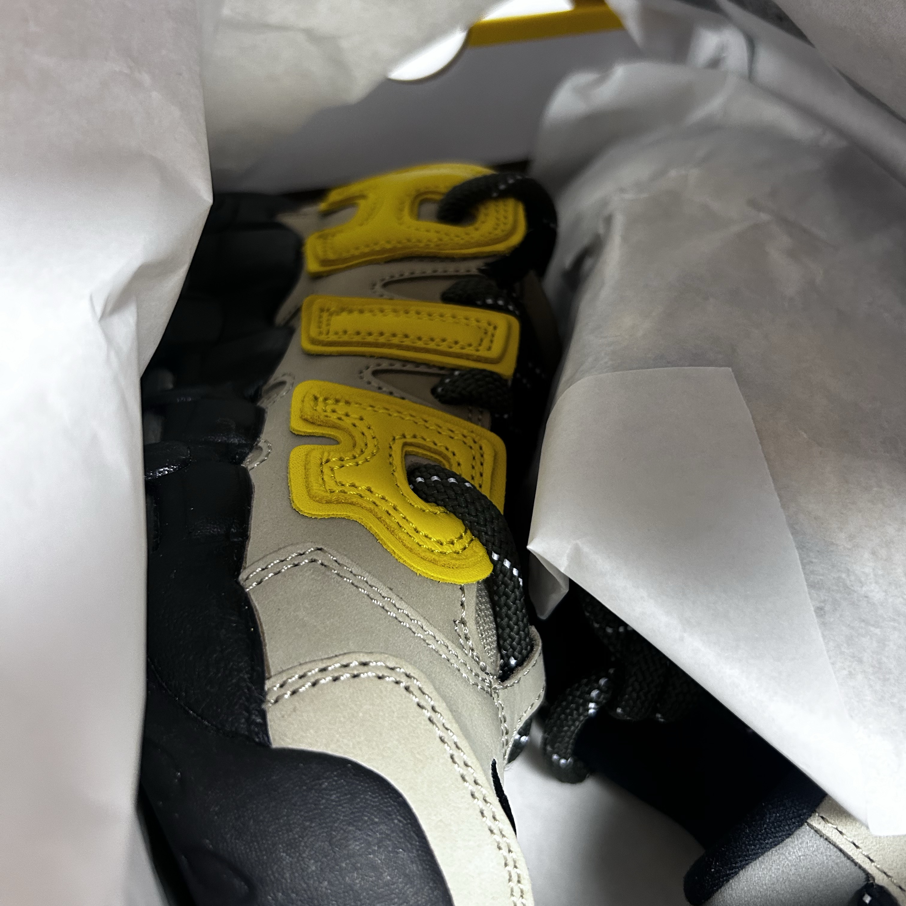 Nike x Ambush Air More Uptempo Low Vivid Sulfur and Limestone 착용 스타일