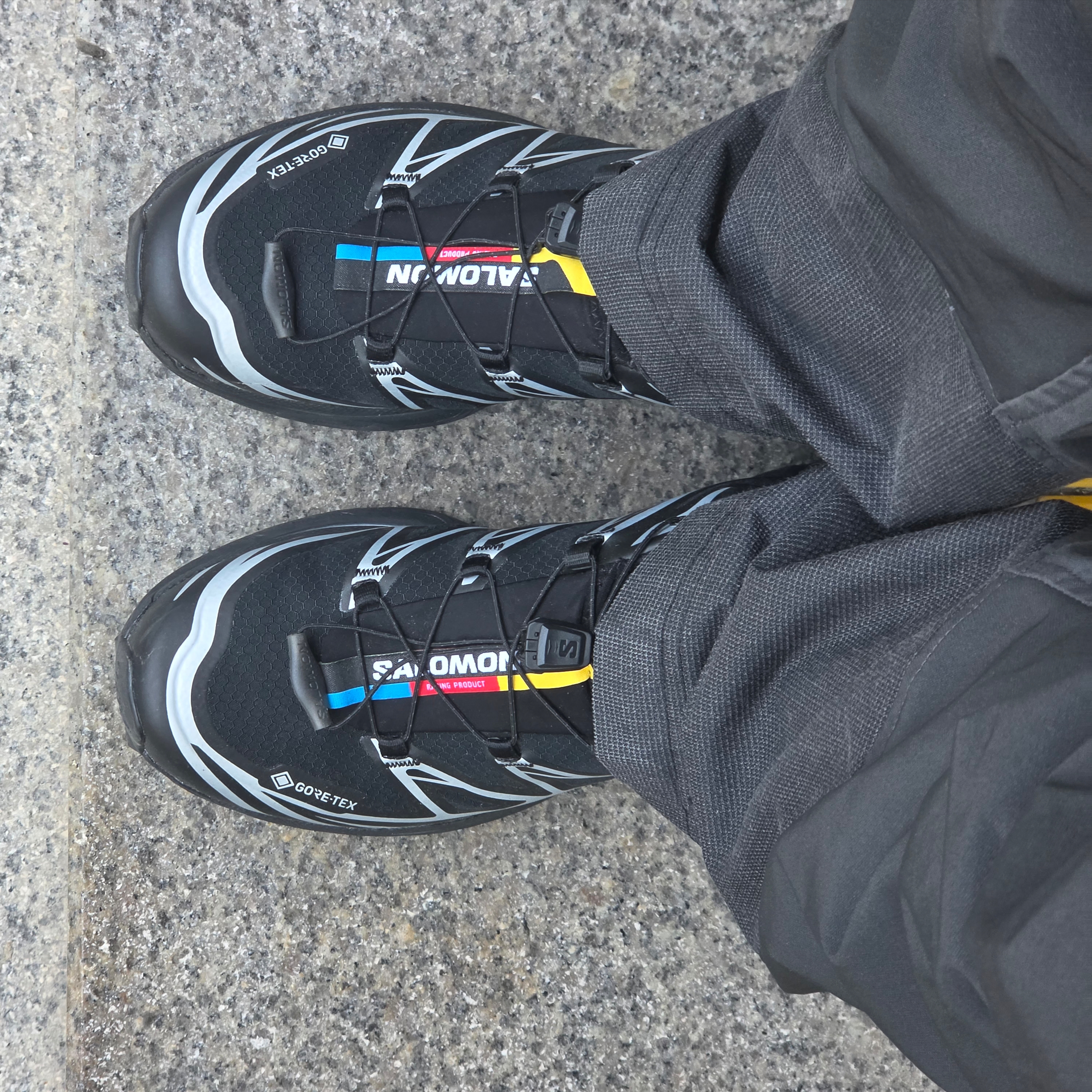 Salomon XT-6 GTX Black Silver 착용 스타일 - 2
