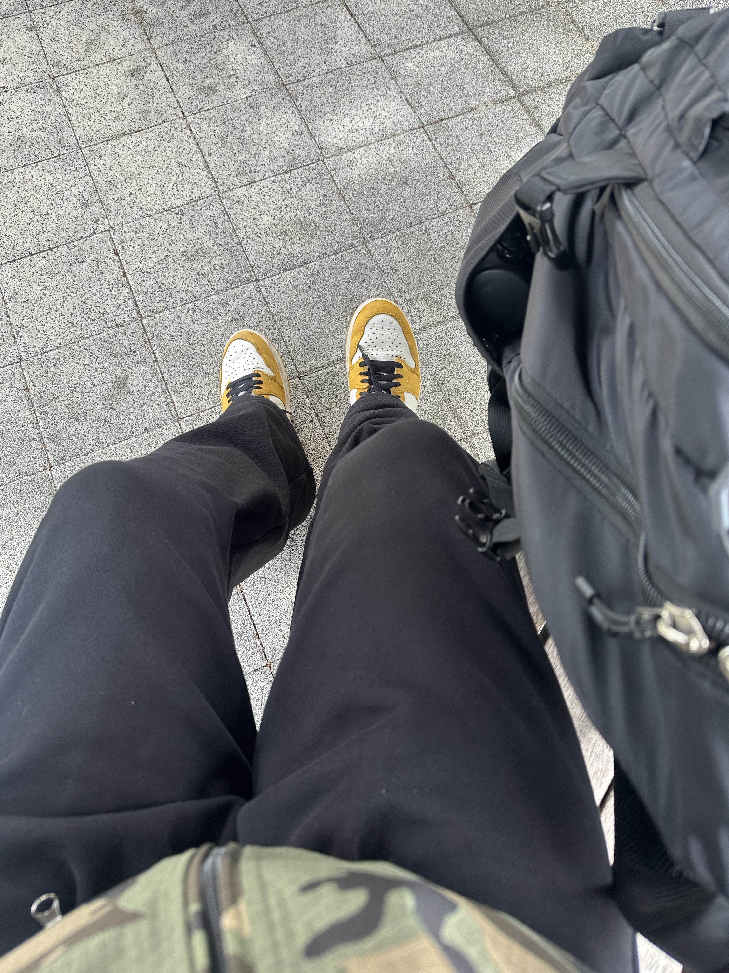 Jordan 1 Retro High OG Yellow Ochre 착용 스타일