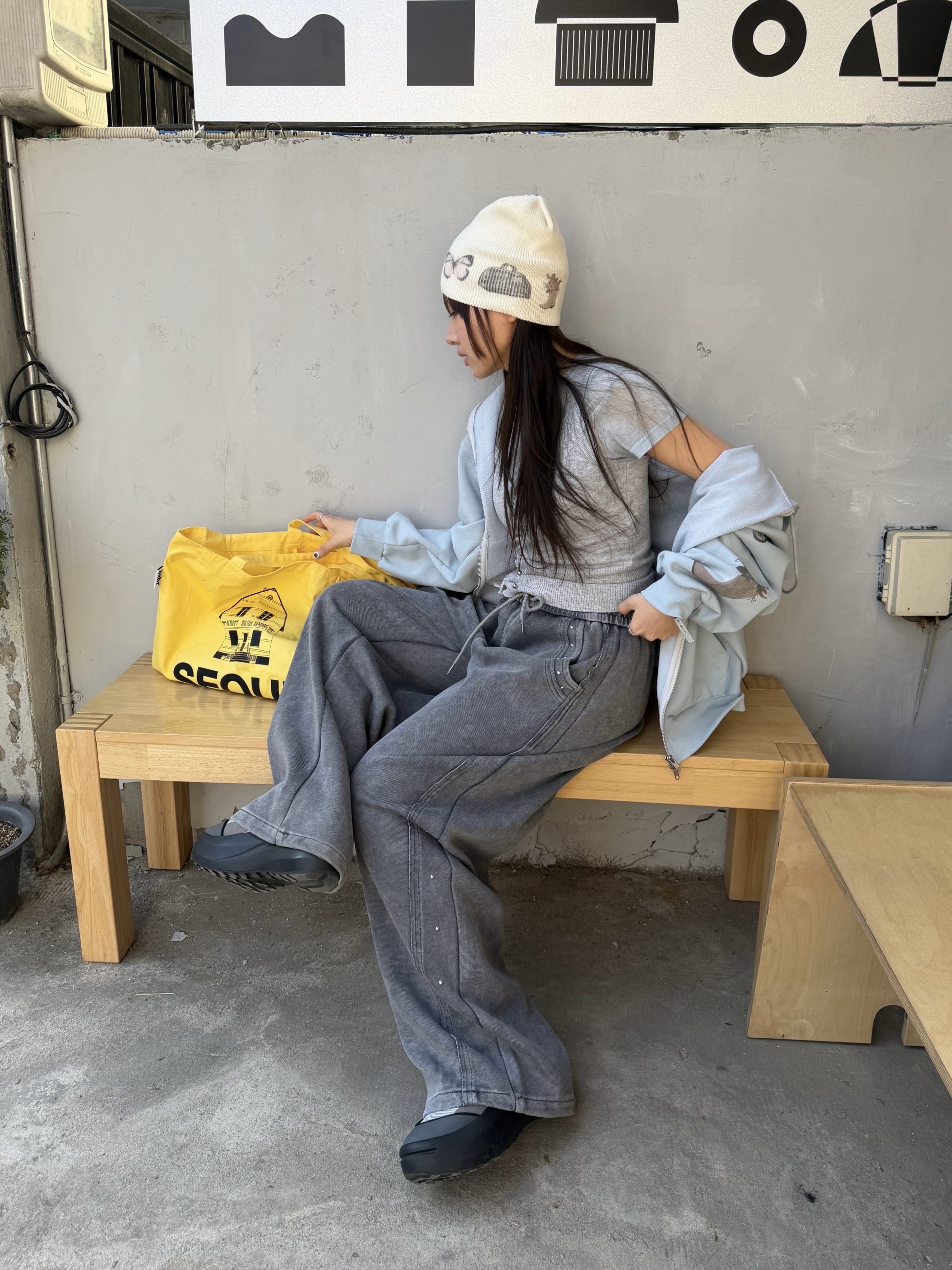 Unsteadymarket Souvenir Zip up Hoodie_Baby Blue, Unsteadymarket Printed Cotton Beanie 착용 스타일 - 2
