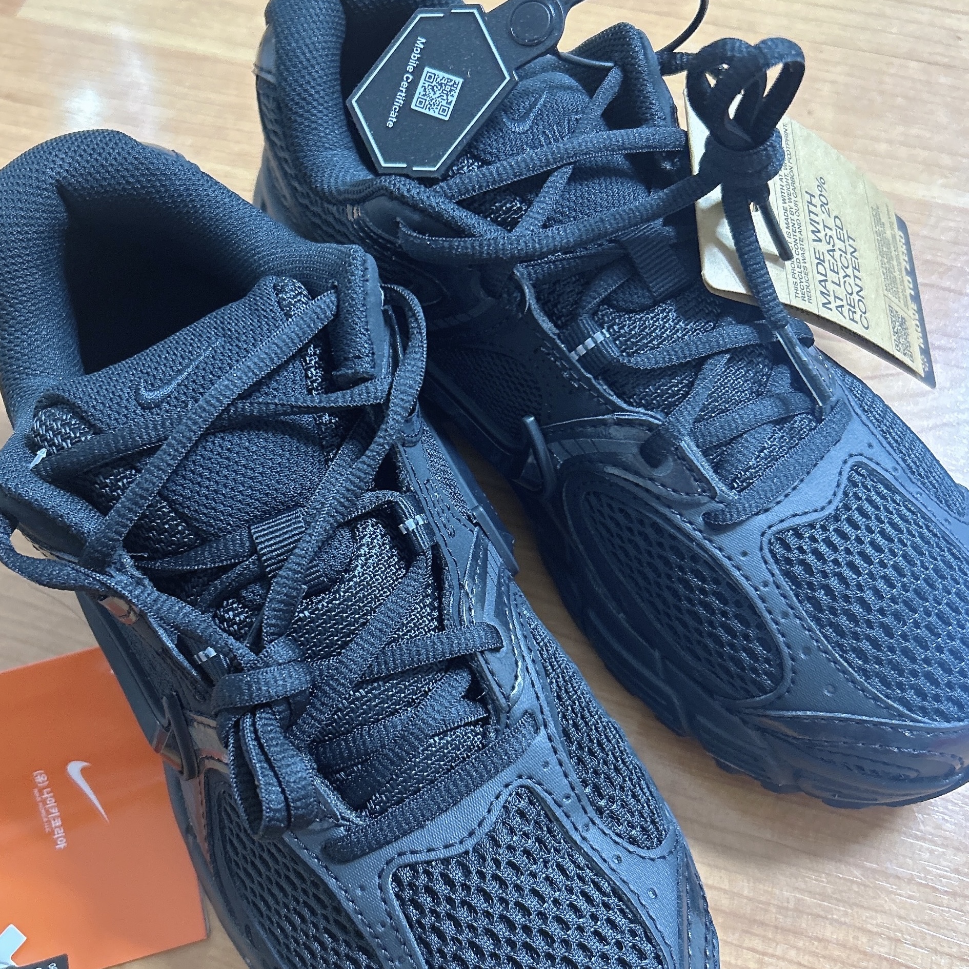 (W) Nike V5 RNR Black Anthracite 착용 스타일 - 1