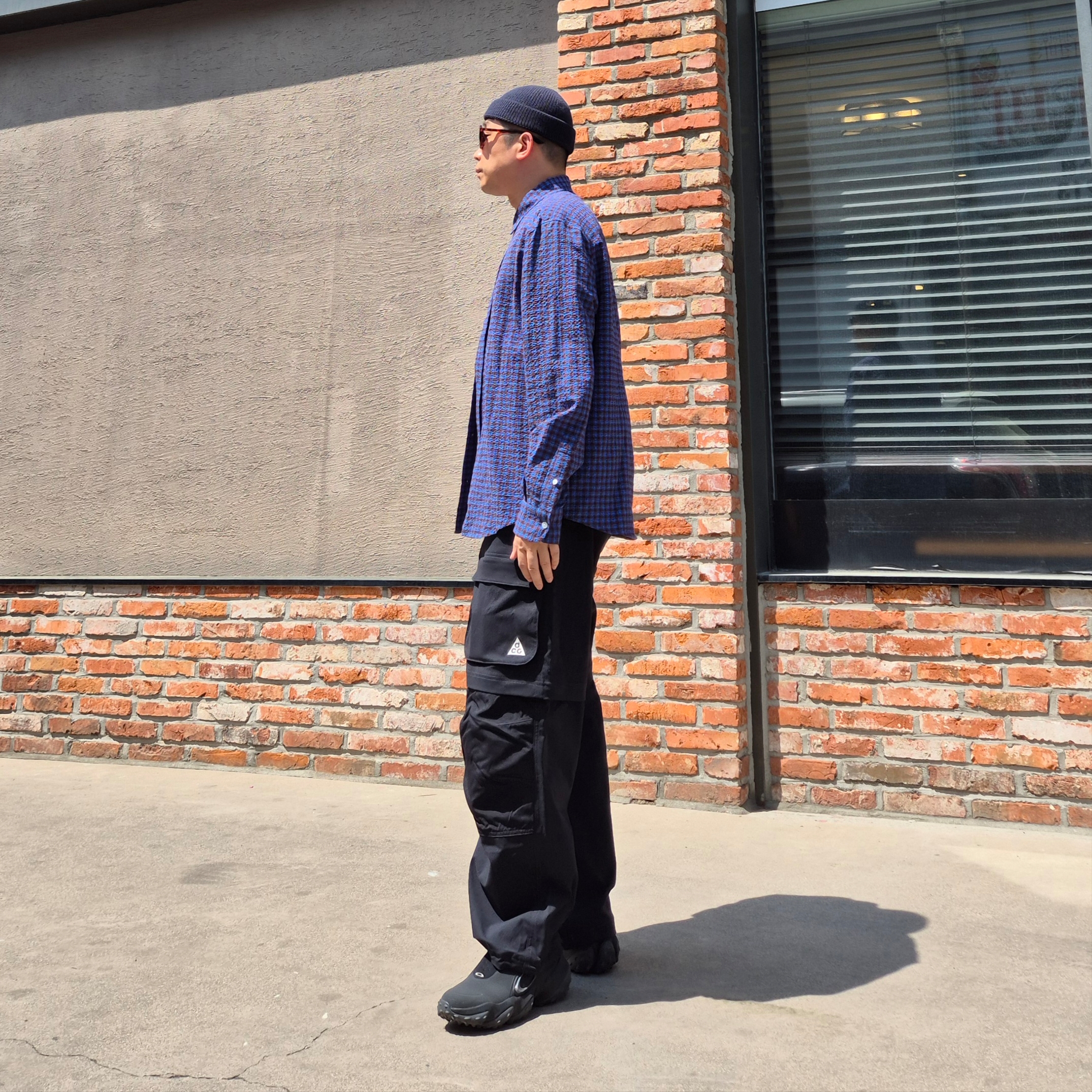 Oakley Edge Icon Blackout, Nike ACG Smith Summit Zip Cargo Pants Black Anthracite - Asia 착용 스타일 - 3