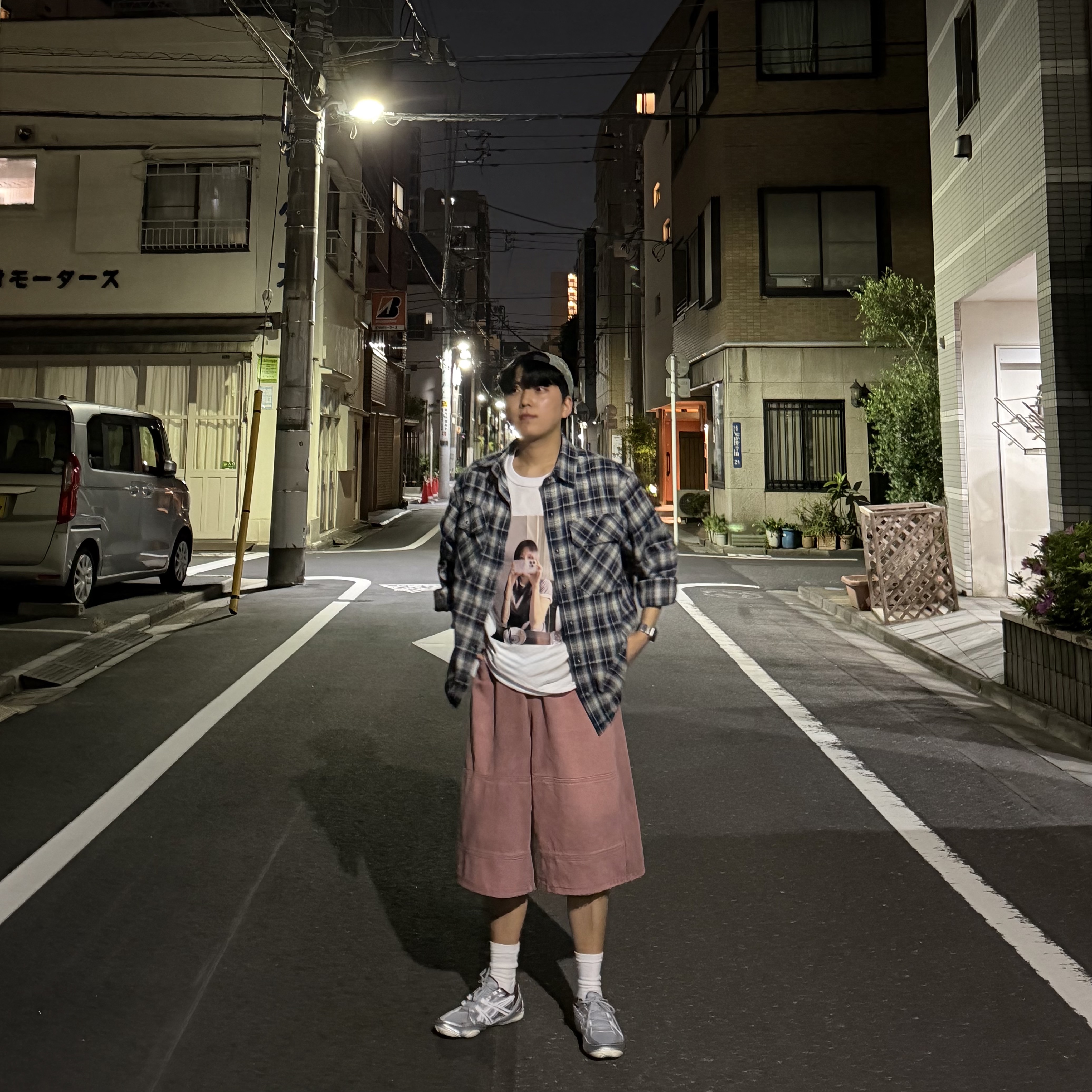 New Balance 992 Made in USA Core Grey Silver Metallic, Stone Island 9100995 Nylon Metal in Econyl Baseball Cap Black - 25SS 착용 스타일 - 9