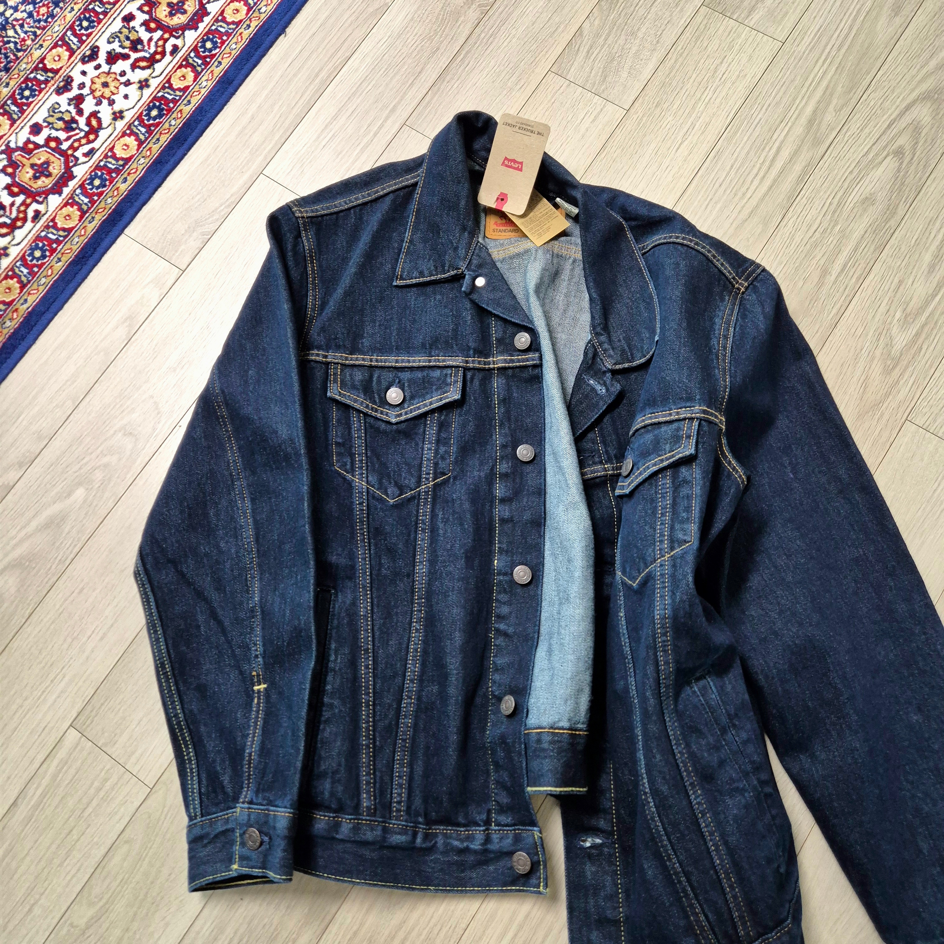 Levi's Type III Trucker Jacket Dark Indigo, Levi's Vintage Overalls Medium Indigo 착용 스타일 - 2