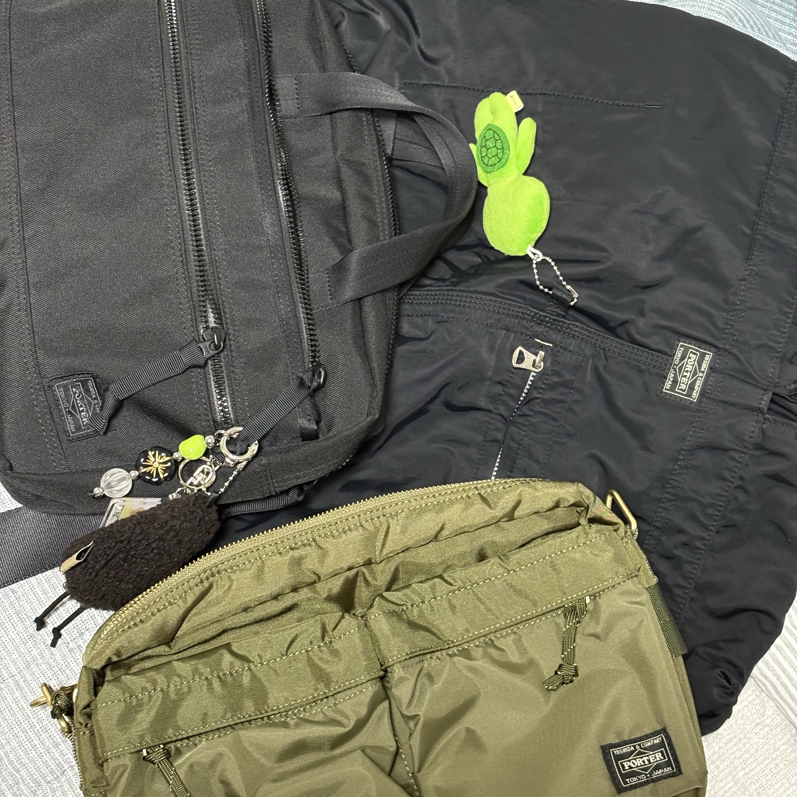 Porter Mile Knapsack Black 착용 스타일