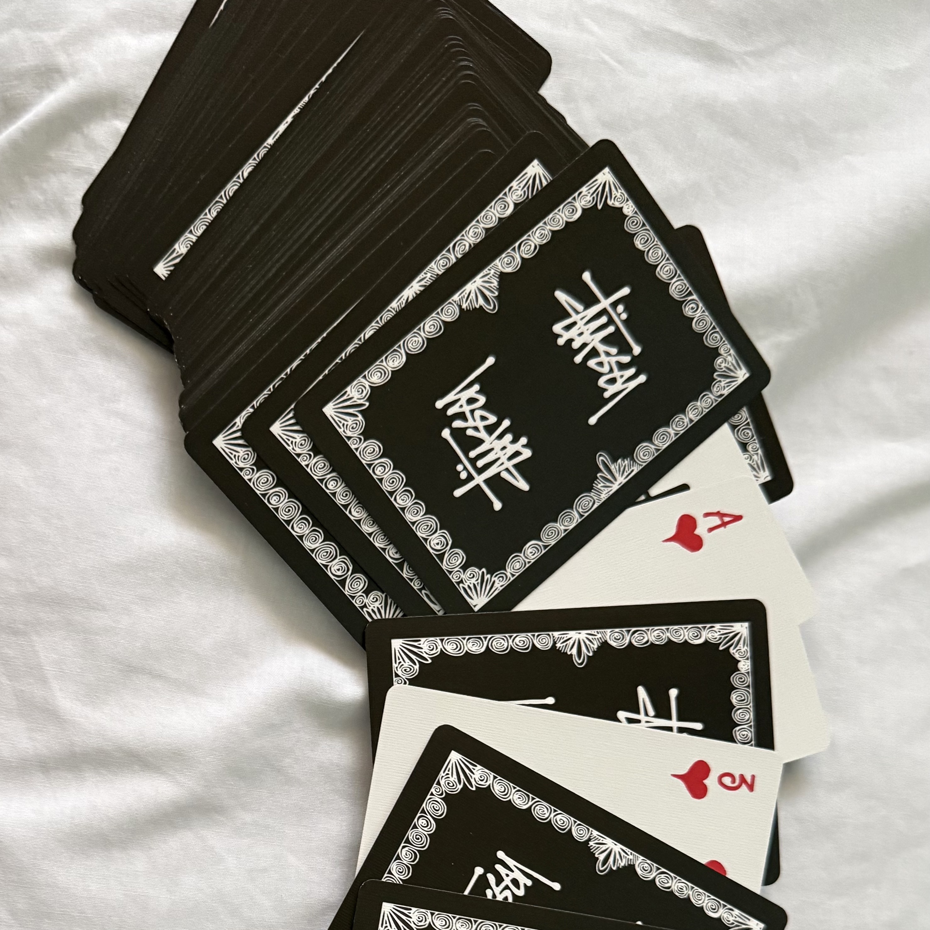 Stussy Playing Cards Black 착용 스타일 - 3